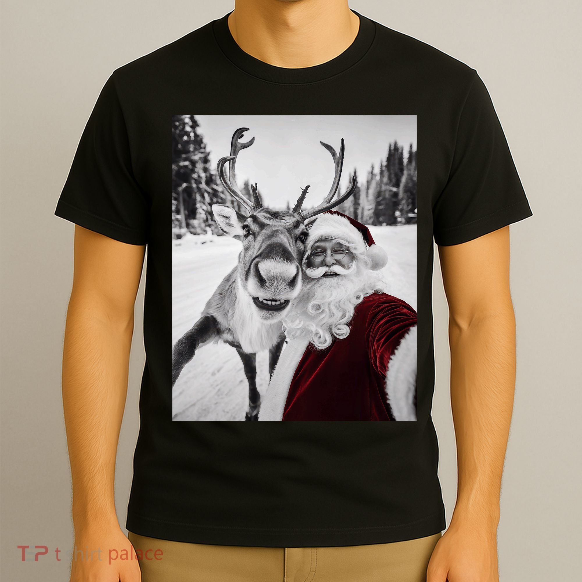 Reindeer Selfie Christmas Party Selfie Funny Reindeer Xmas T-Shirt