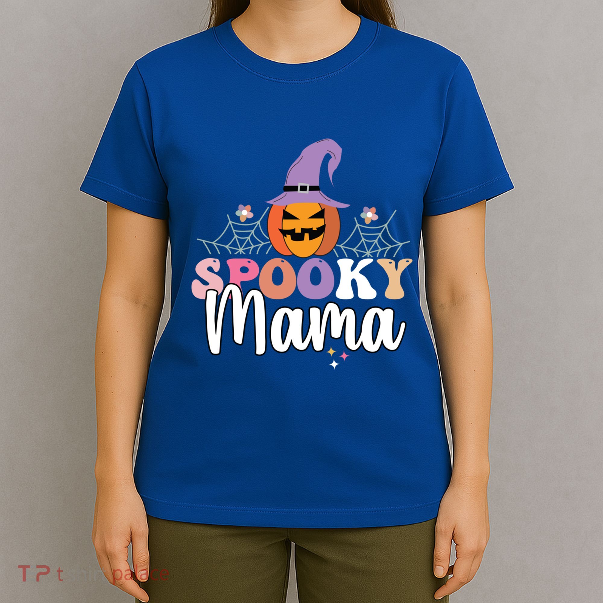 Retro Spooky Mama Graphic Gift T-Shirt
