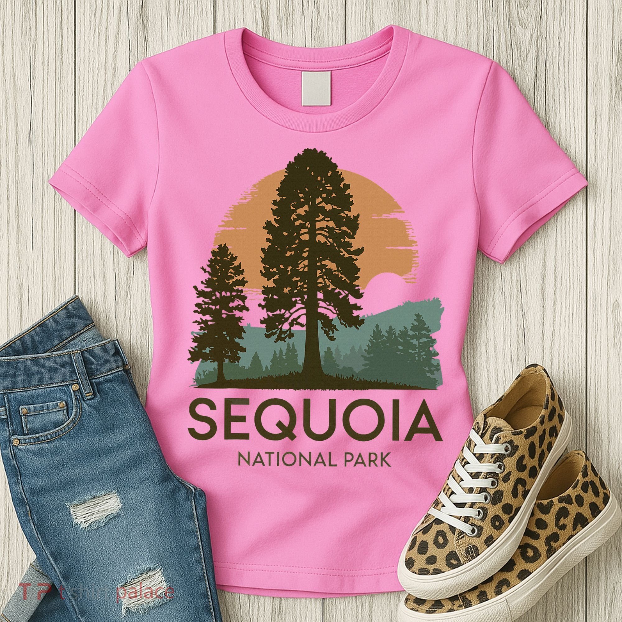 Retro Sequoia National Park Novelty Vacation Tree Minimalist Women's T-Shirt