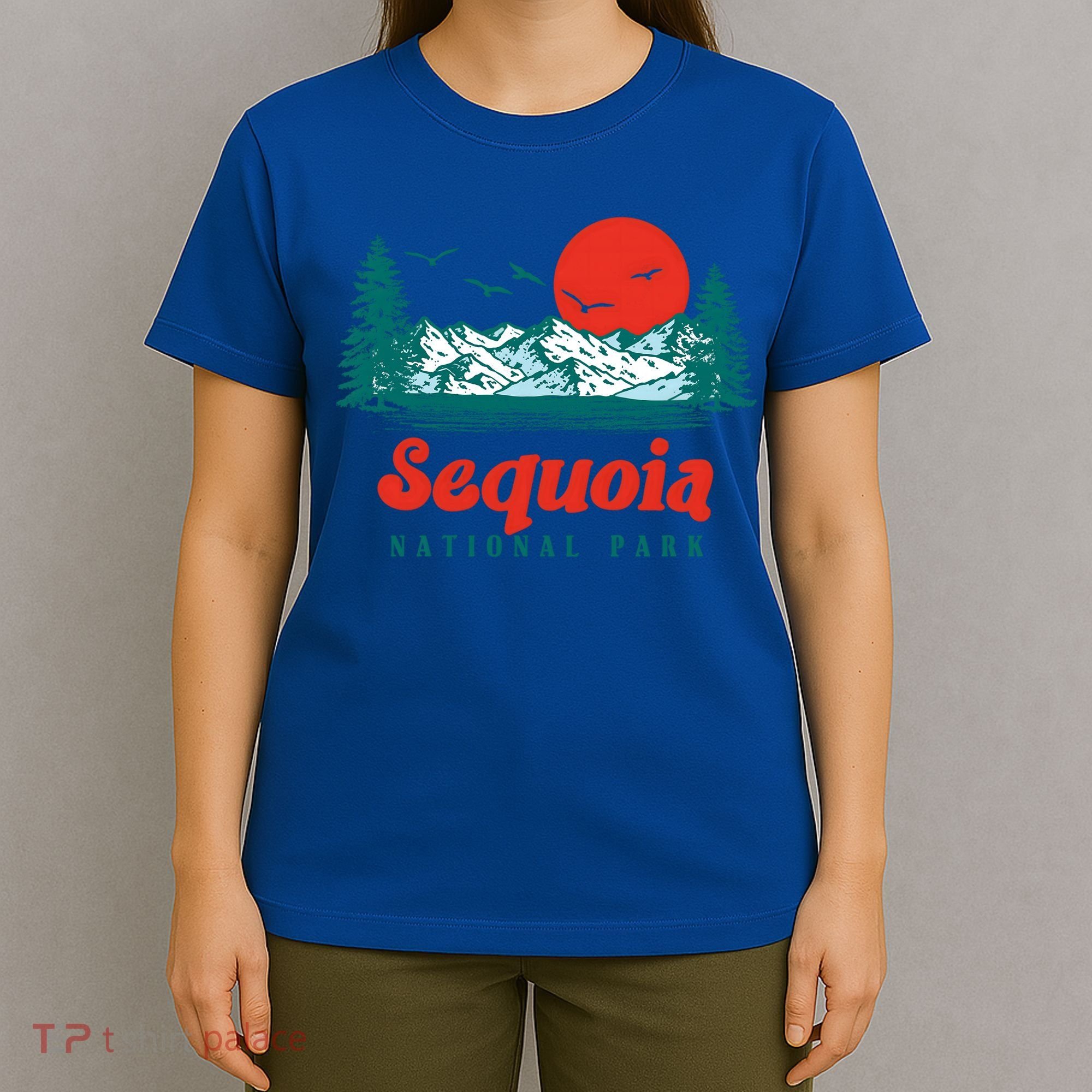 Retro Sequoia National Park Mountain Trees And Sun Graphic Gift T-Shirt