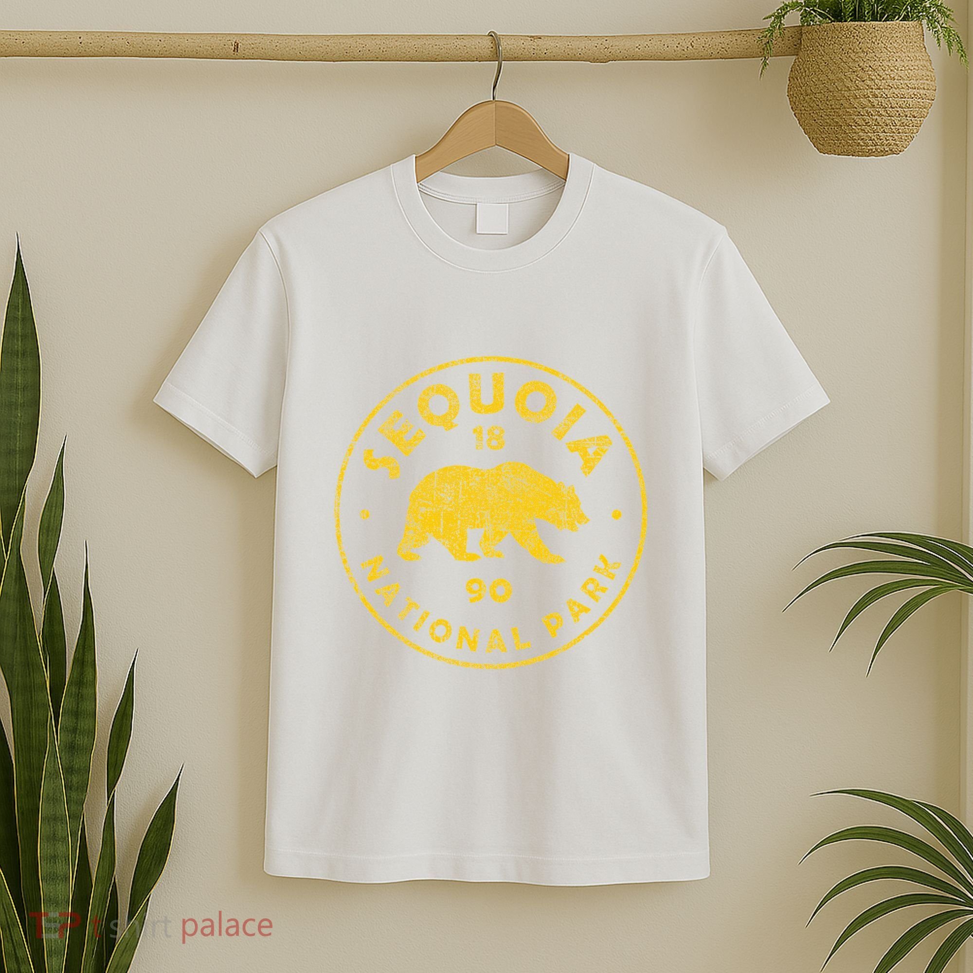 Retro Sequoia National Park Women Vintage Hiking T-Shirt