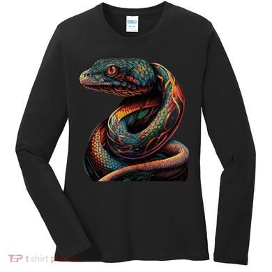 Realistic Snake Posing Women's Long Sleeve Shirt