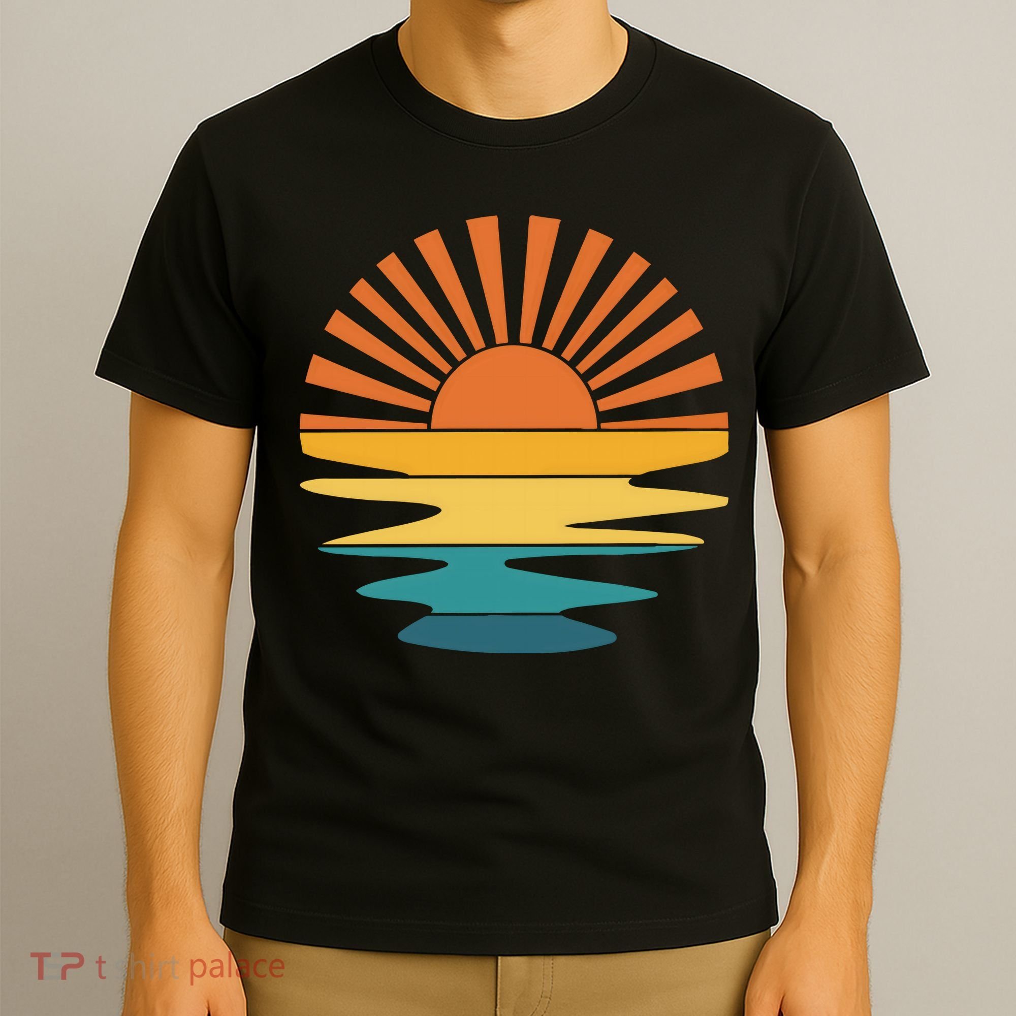 Retro Sunset Rays Wavy Vintage Retro Sunshine Sun Rays Beachy Vibes Retro Summer T-Shirt