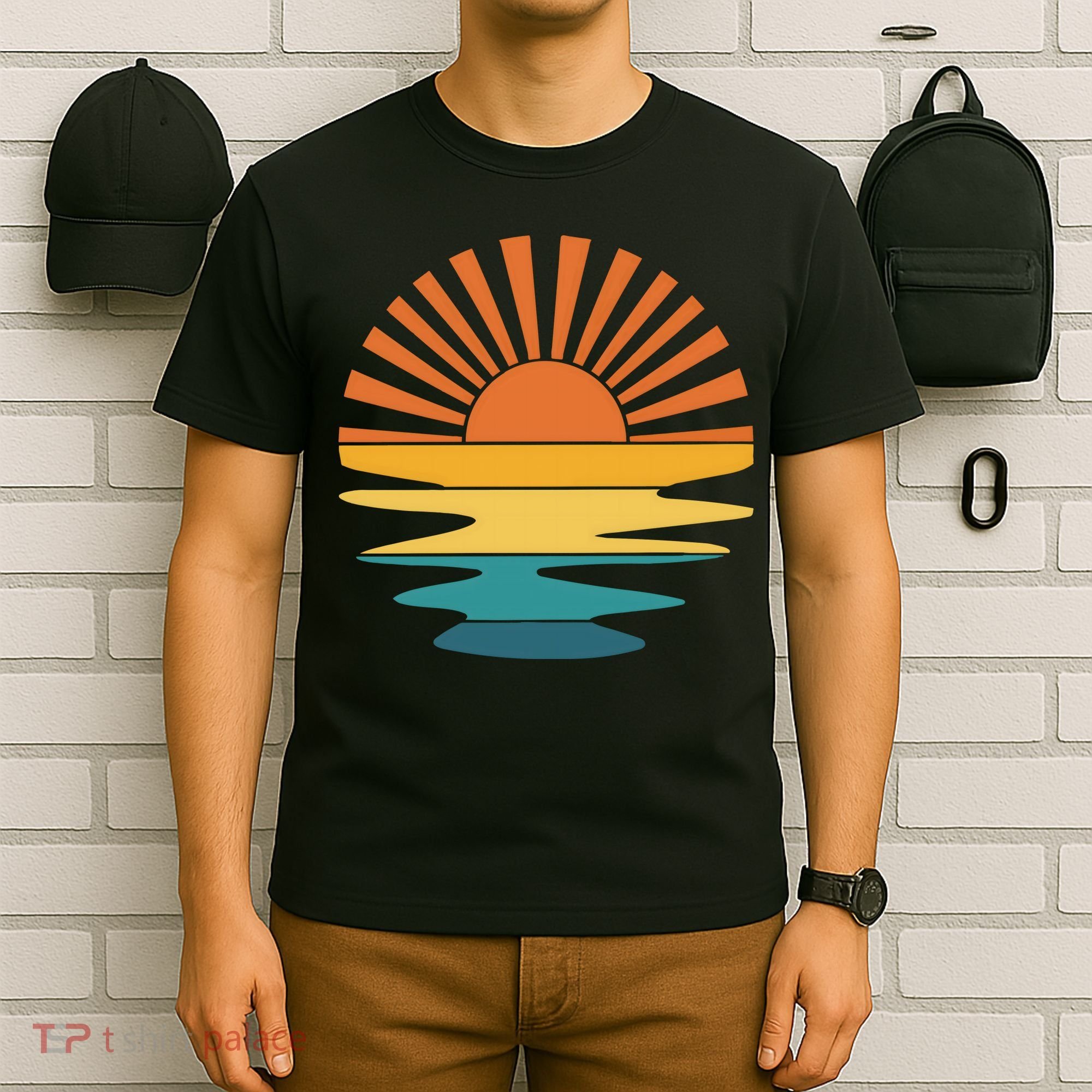 Retro Sunset Rays Wavy Vintage Retro Sunshine Sun Rays Beachy Vibes Retro Summer T-Shirt