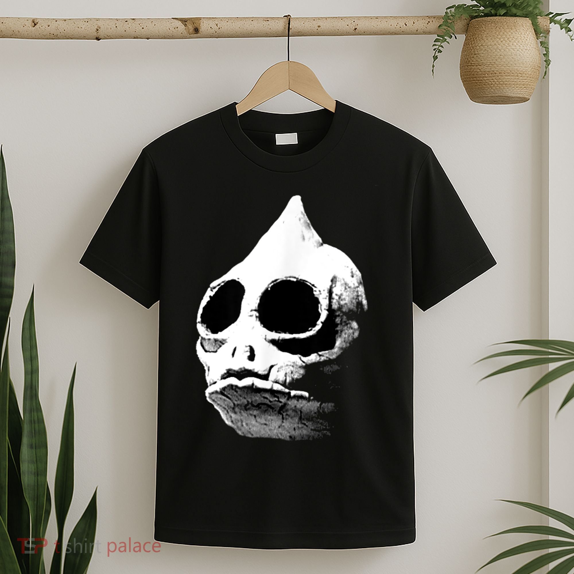 Retro Sleestak Reptilian Skull Graphic T-Shirt