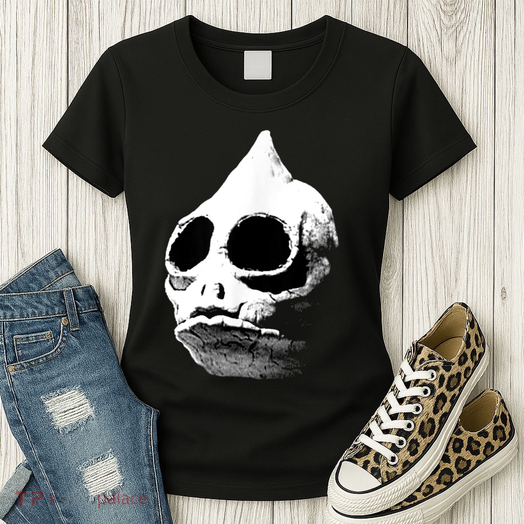 Retro Sleestak Reptilian Skull Graphic Women's T-Shirt