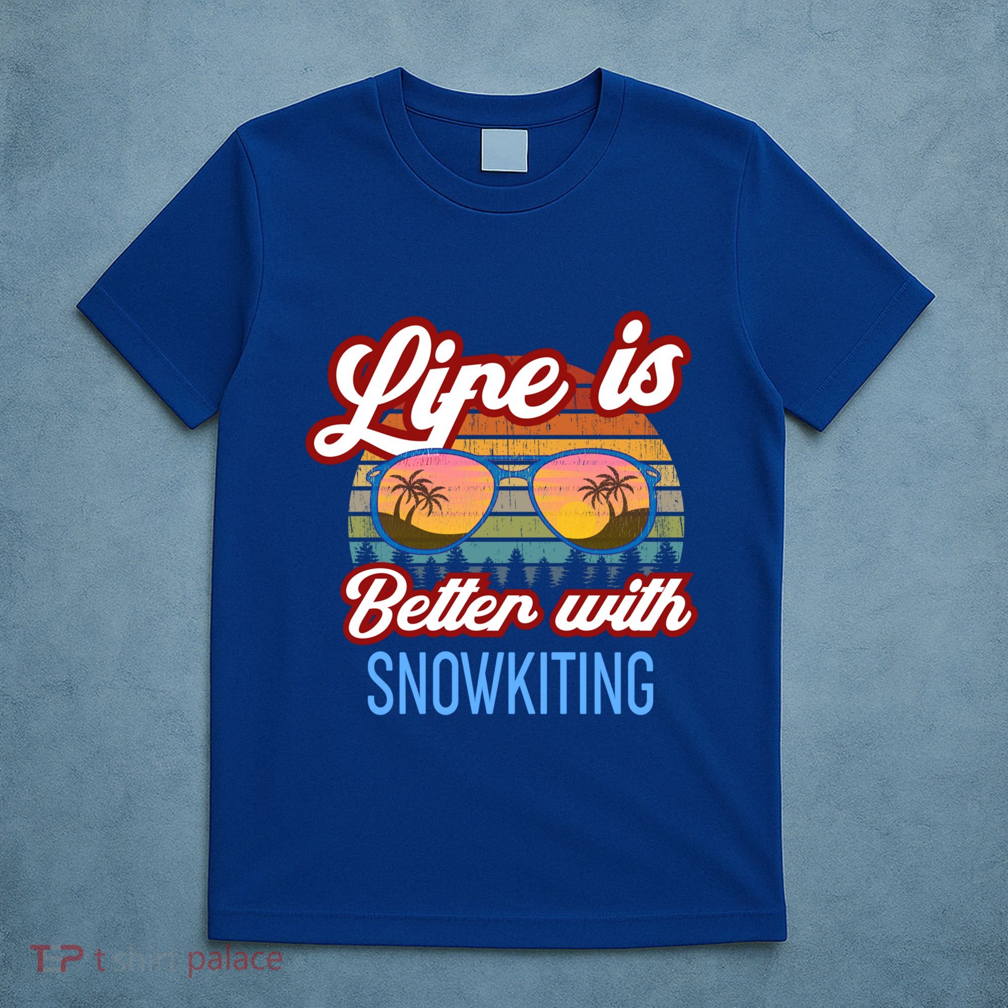 Retro Sunset Slogan / Life Is Better With Snow Kiting! Great Gift T-Shirt