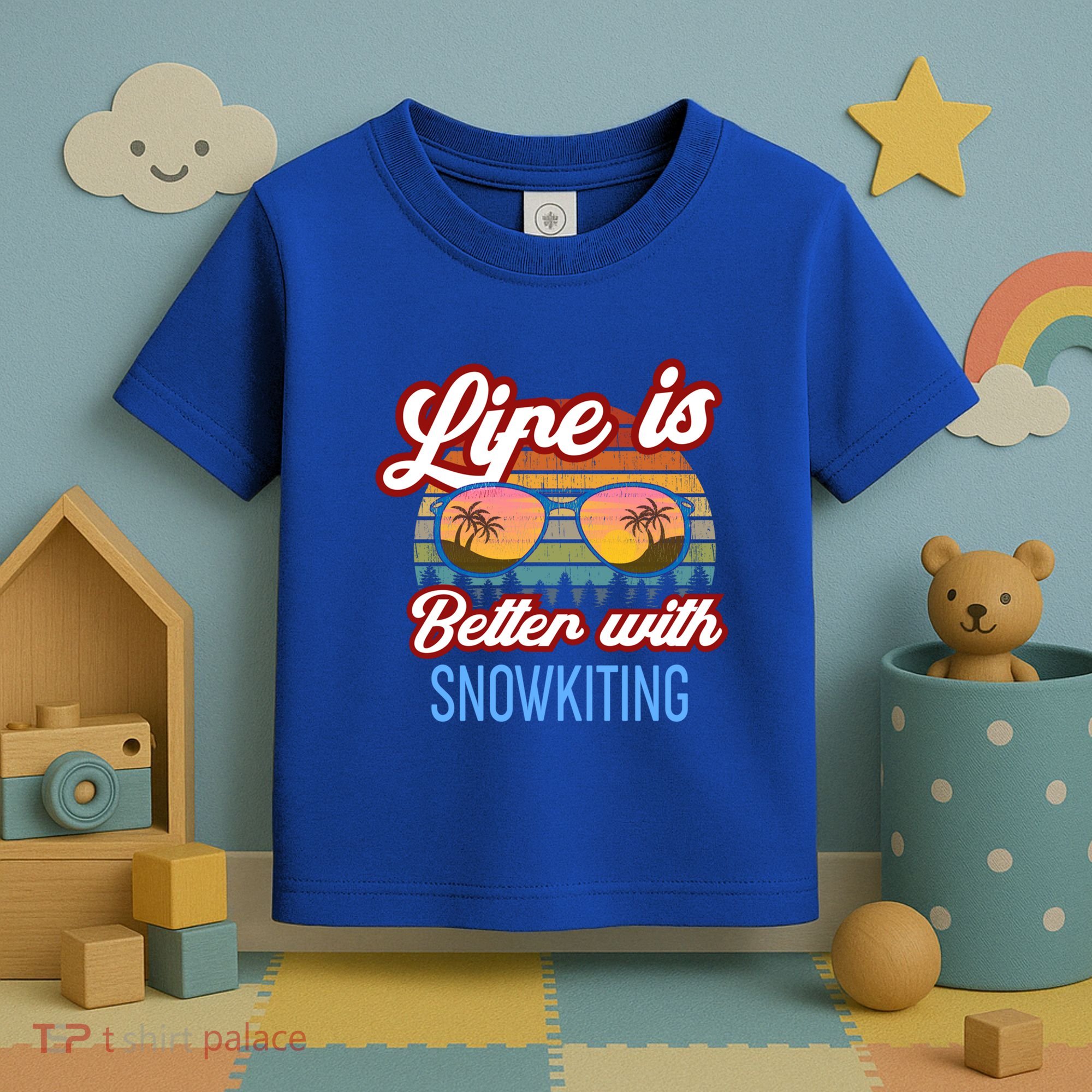 Retro Sunset Slogan / Life Is Better With Snow Kiting! Great Gift Toddler T-Shirt