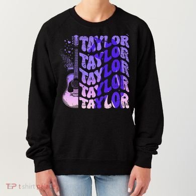 Retro Taylor First Name Vintage Taylor Name Groovy Women's Sweatshirt
