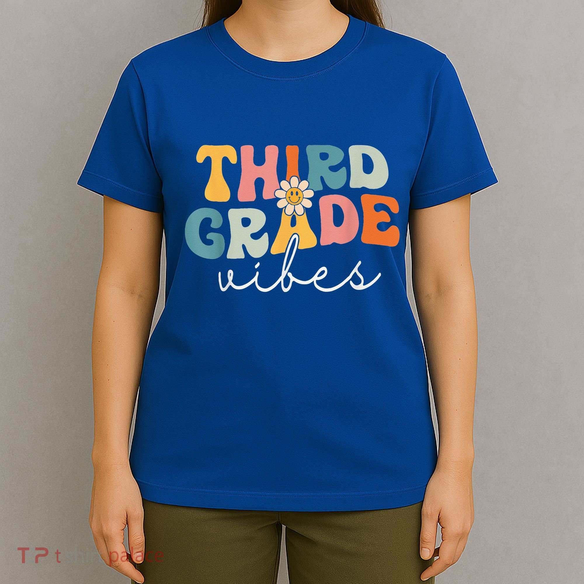 Retro Third Grade Vibes 3rd Grade Team First Day Of School T-Shirt