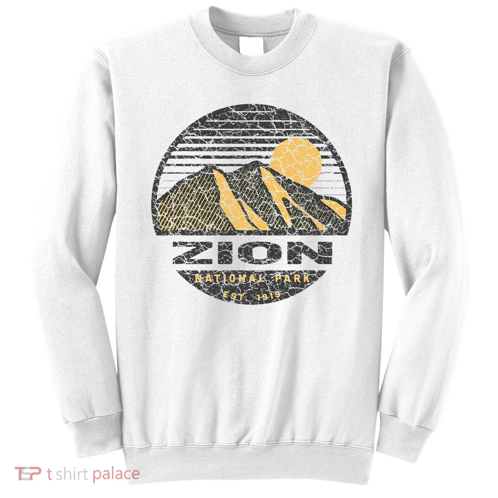 Road Trip Mount Zion National Park Utah Mountain Sunset Art Sweatshirt