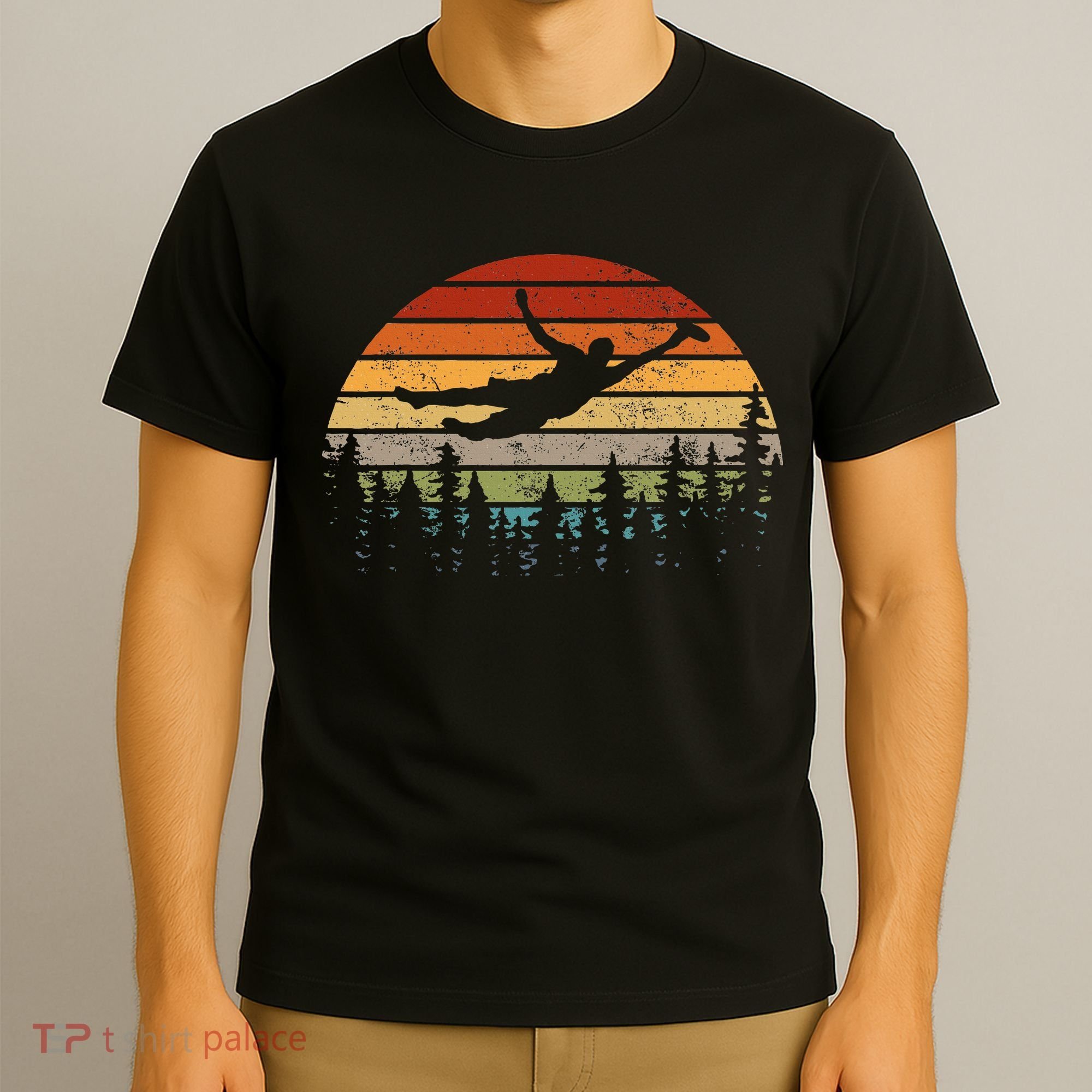 Retro Ultimate Frisbee Player Women Vintage Flying Disc T-Shirt