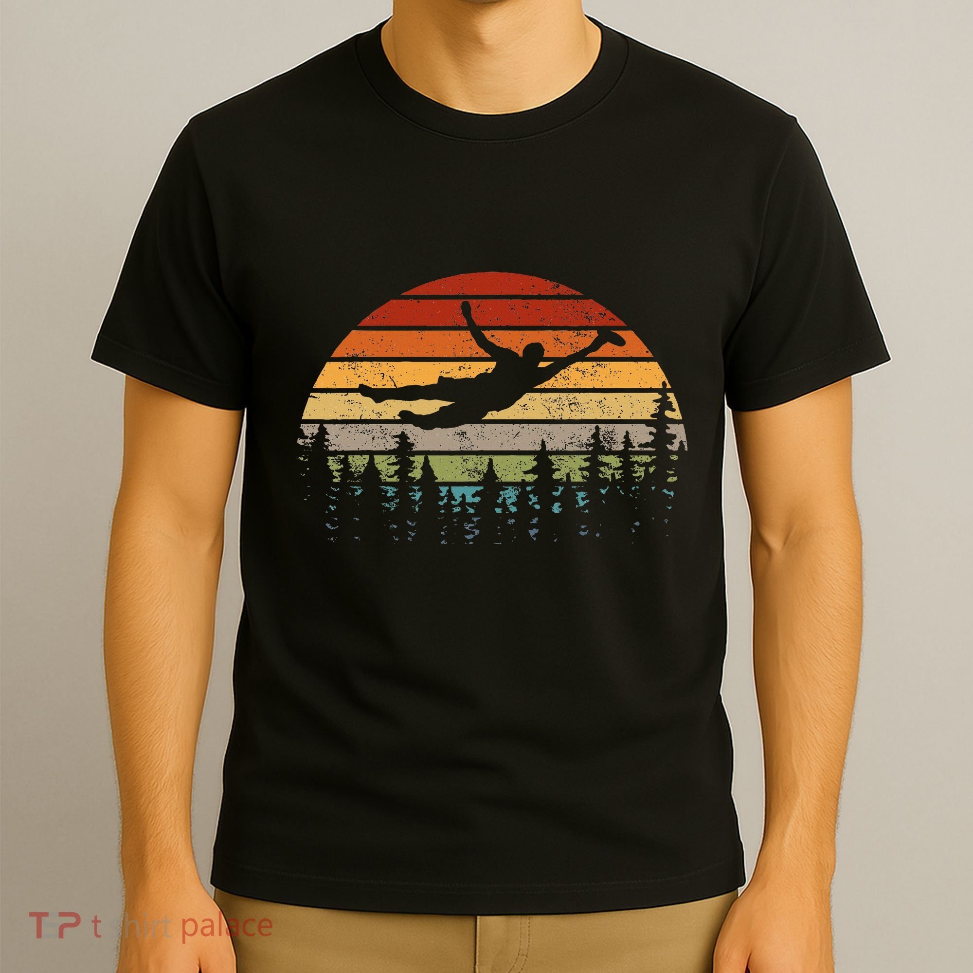 Retro Ultimate Frisbee Player Vintage Flying Disc T-Shirt