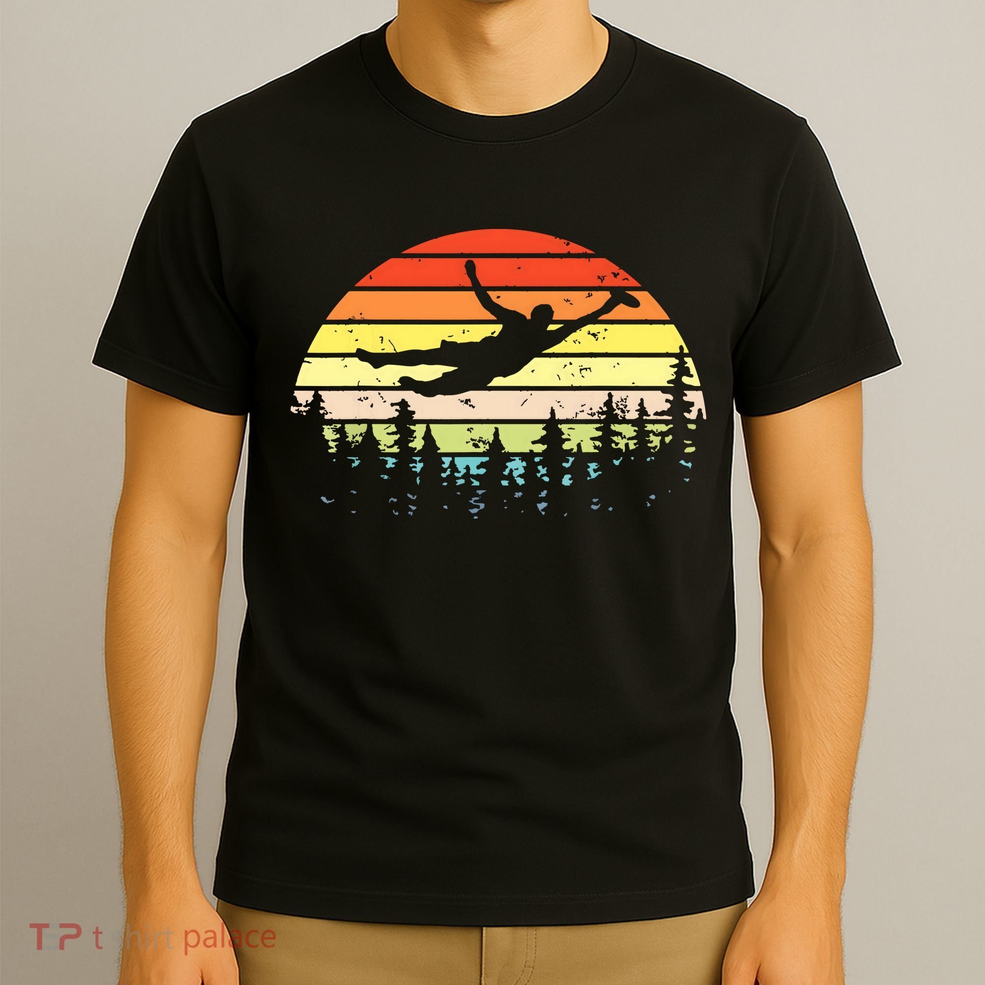 Retro Ultimate Frisbee Player Vintage Flying Disc T-Shirt