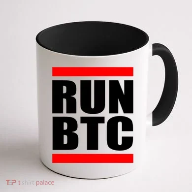 Run BTC Bitcoin Cryptocurrency Crypto Moon Hodl Coffee Mug back