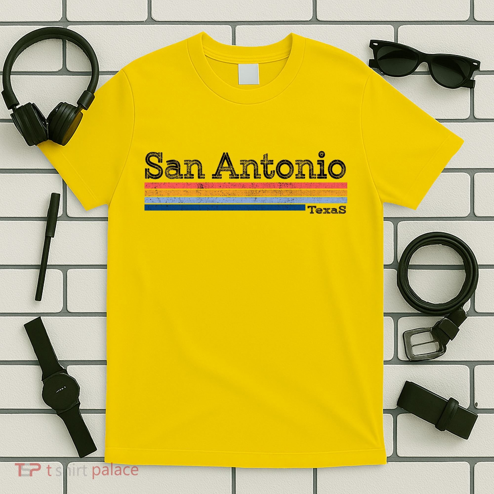 Retro Vintage 80s Style San Antonio Texas Logo T-Shirt