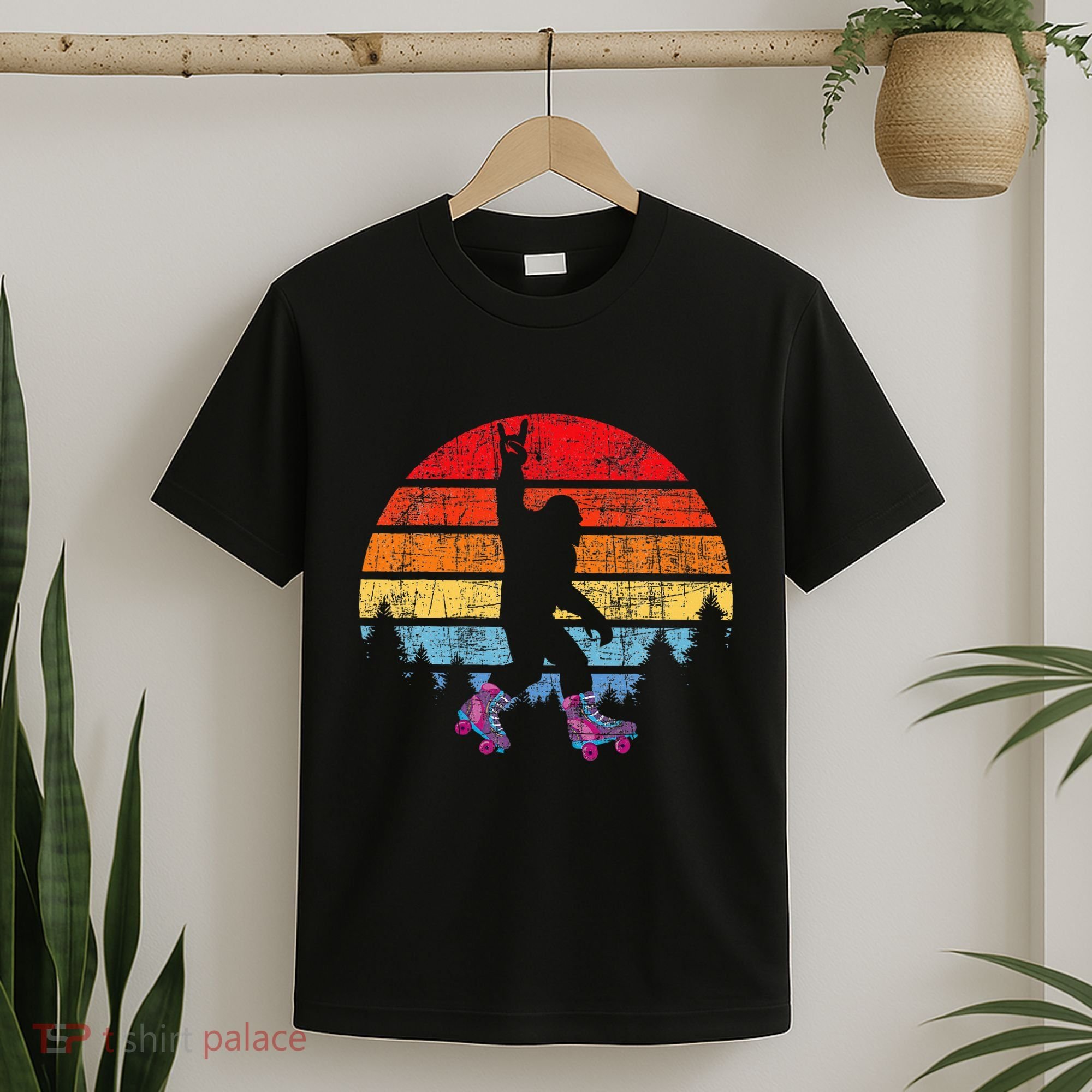 Retro Vintage Bigfoot Skater Roller Skating Roller Derby T-Shirt