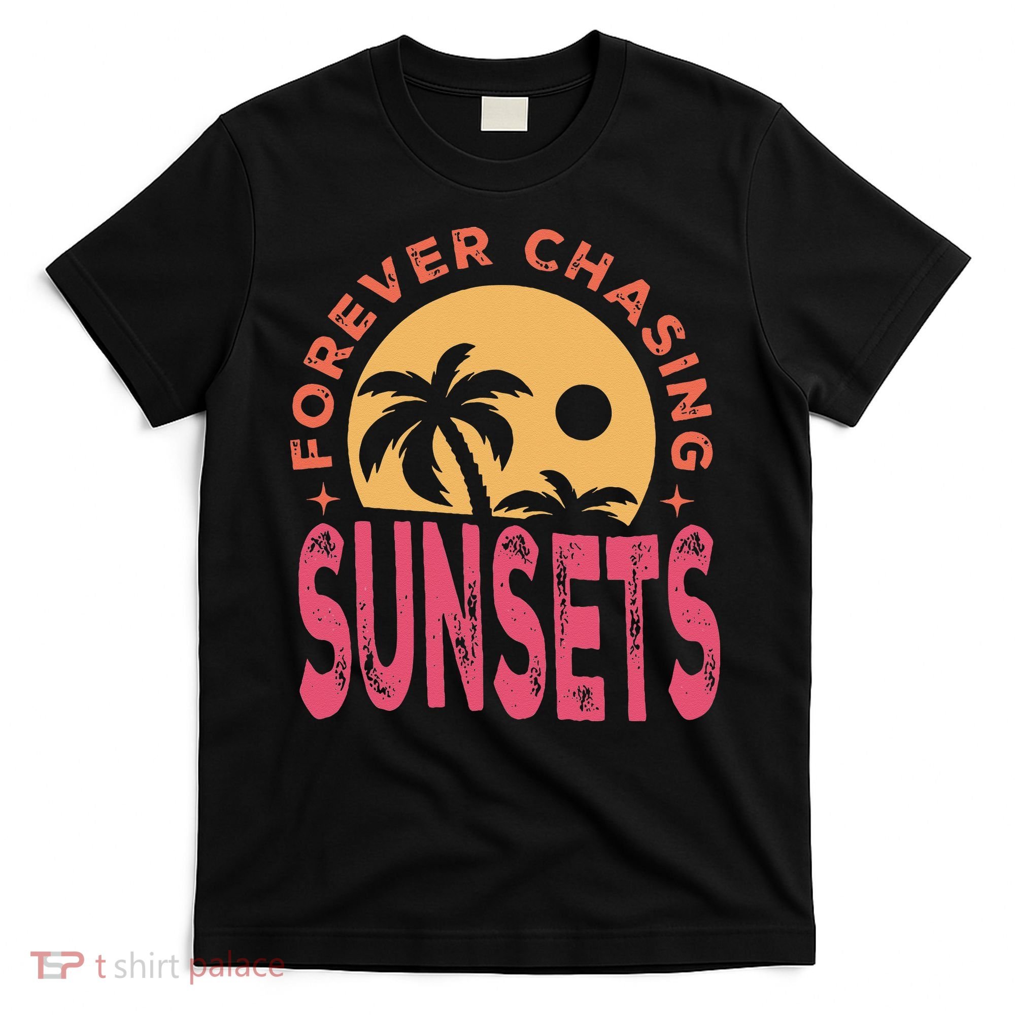 Retro Vintage Forever Chasing Sunsets Summer Vacation Outfit T-Shirt