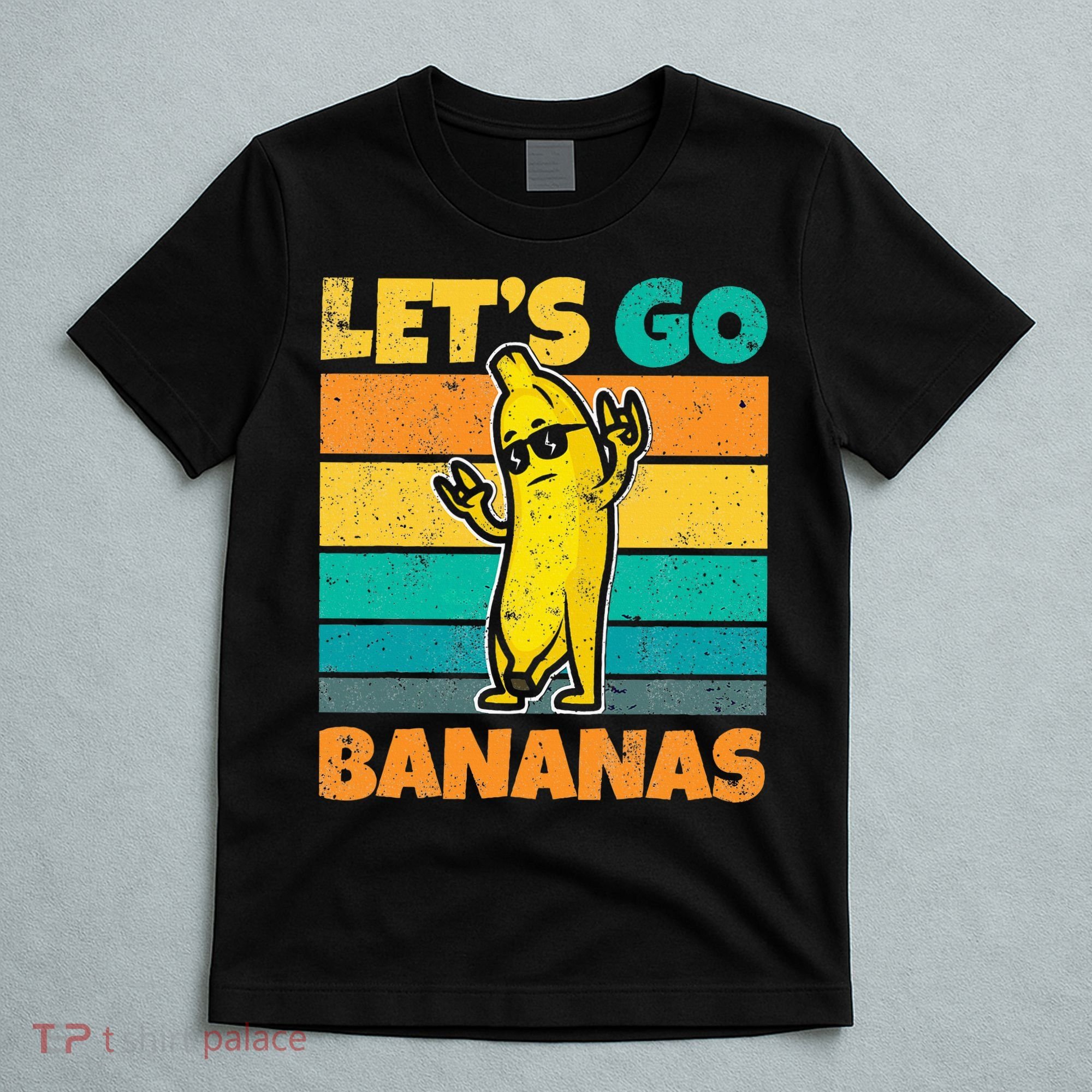 Retro Vintage Funny Banana Meme Let Go Banana Rocker Bananas T-Shirt