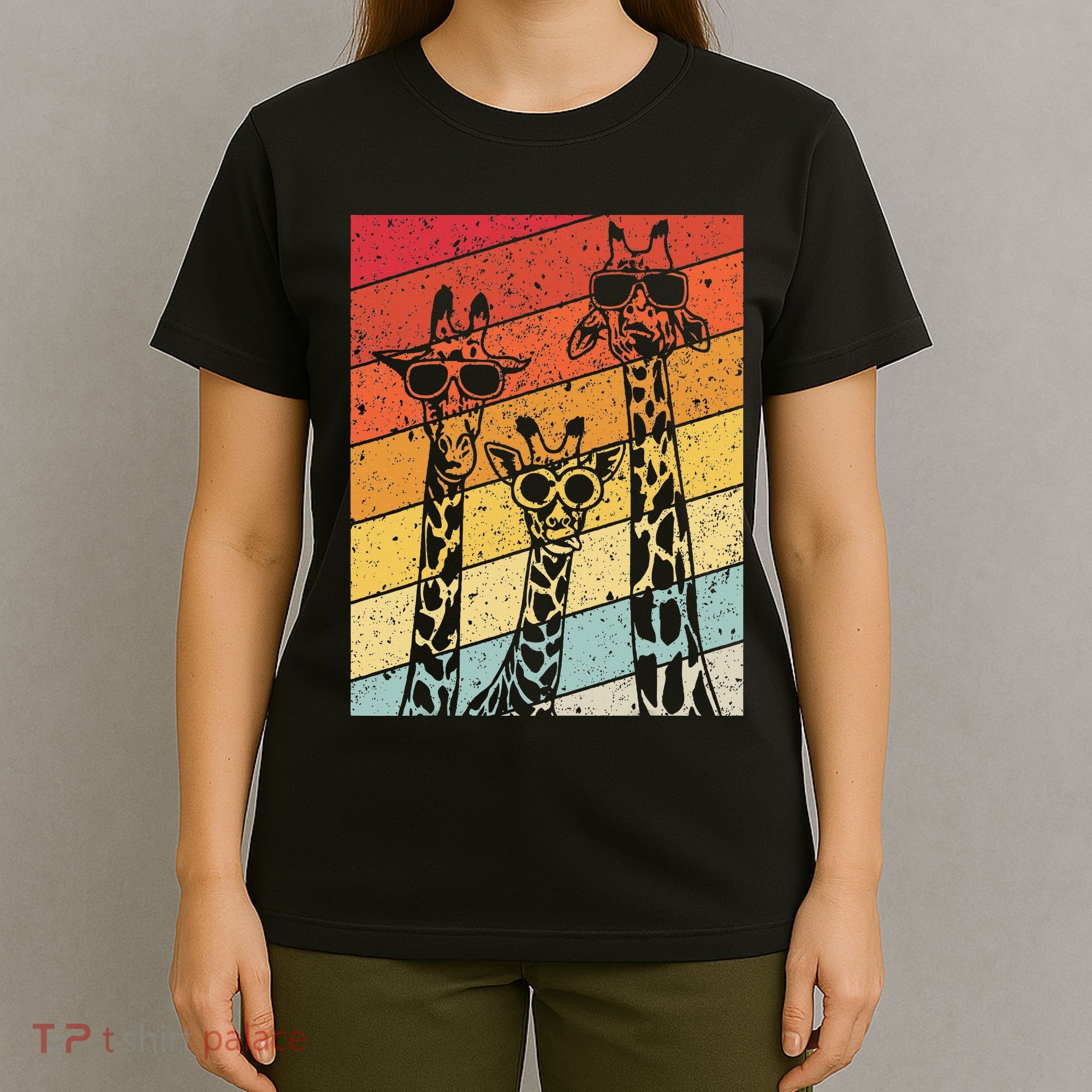 Retro Vintage Giraffe Sunglasses Gifts Funny Animal Lover T-Shirt