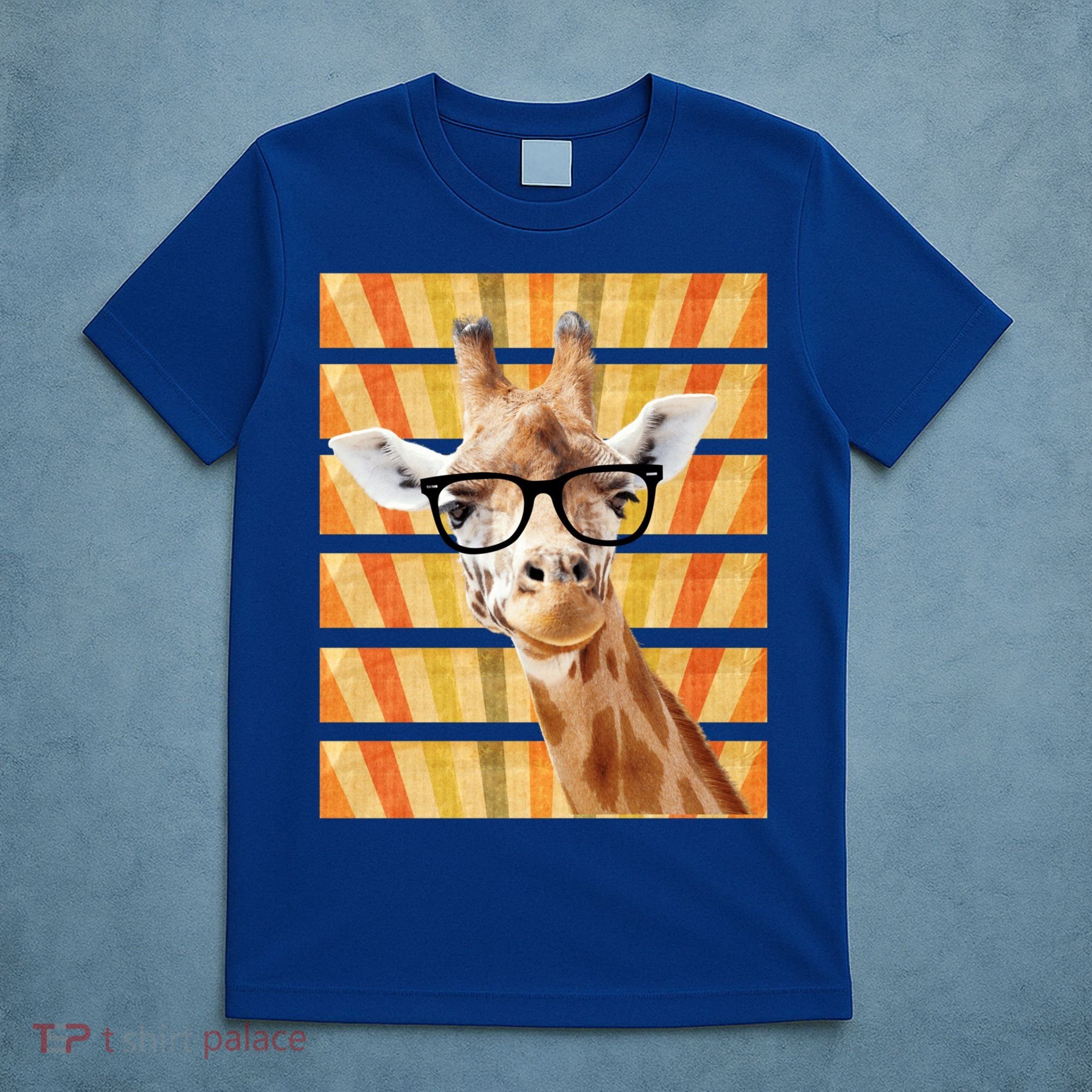 Retro Vintage Giraffe Sunglasses Funny Animal Lover Cool Gift T-Shirt