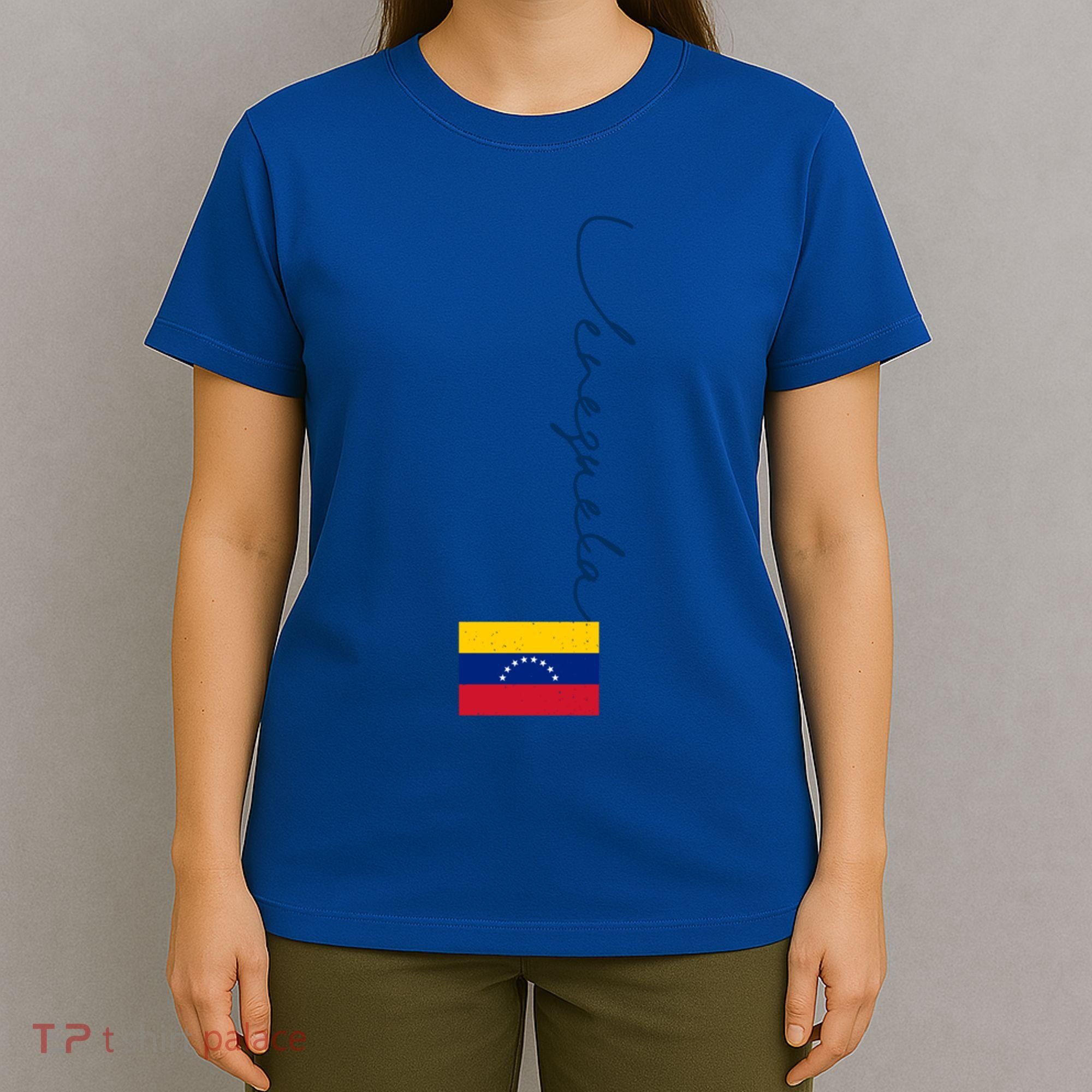Retro Venezuela Patriotic Pole Venezuela Flag Gift T-Shirt