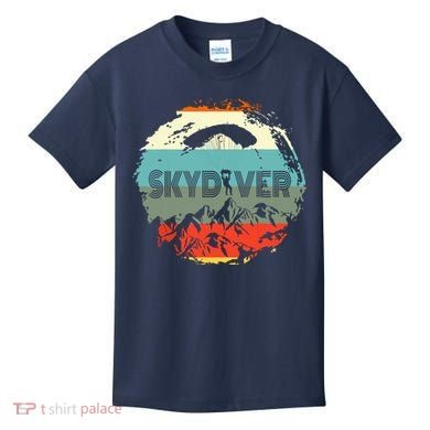 Retro Vintage Skydiver Skydiving Parachuting Skydive Gift Kids T-Shirt