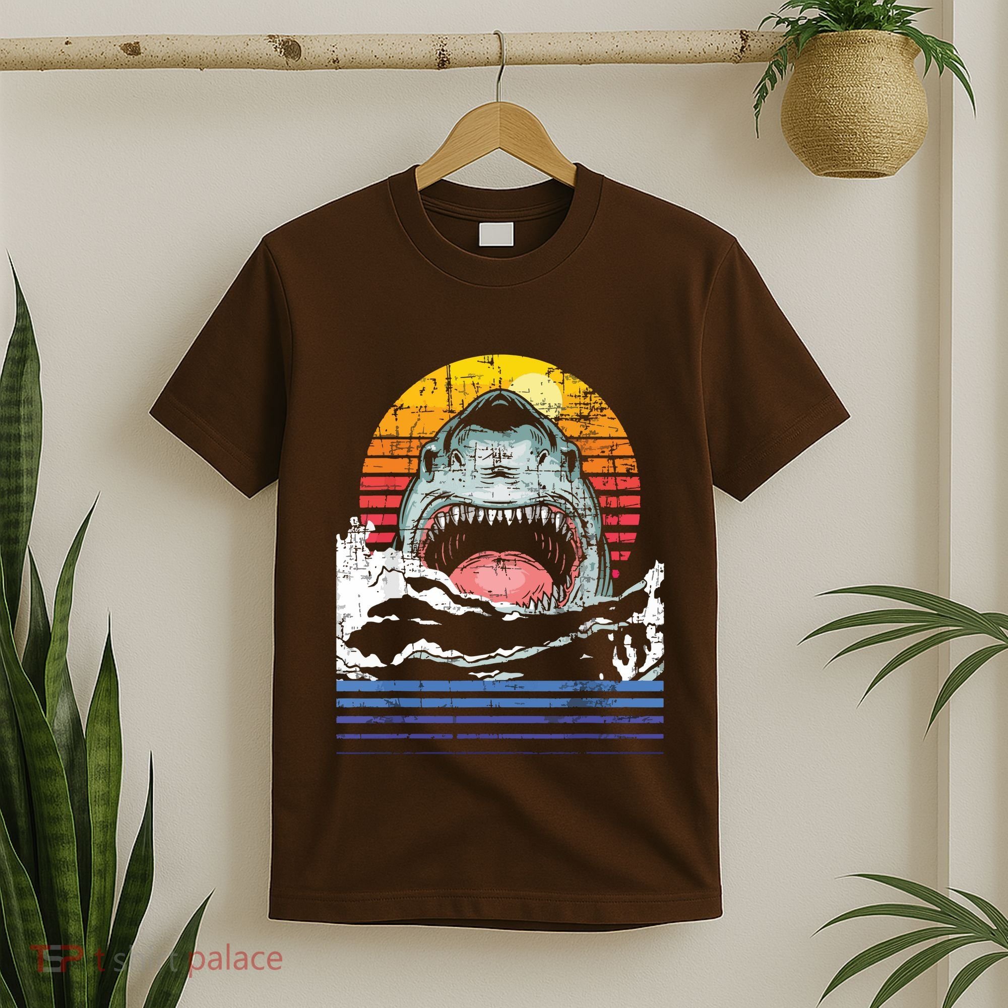 Retro Vintage Shark Marine Biologist Wildlife Shark Lovers T-Shirt