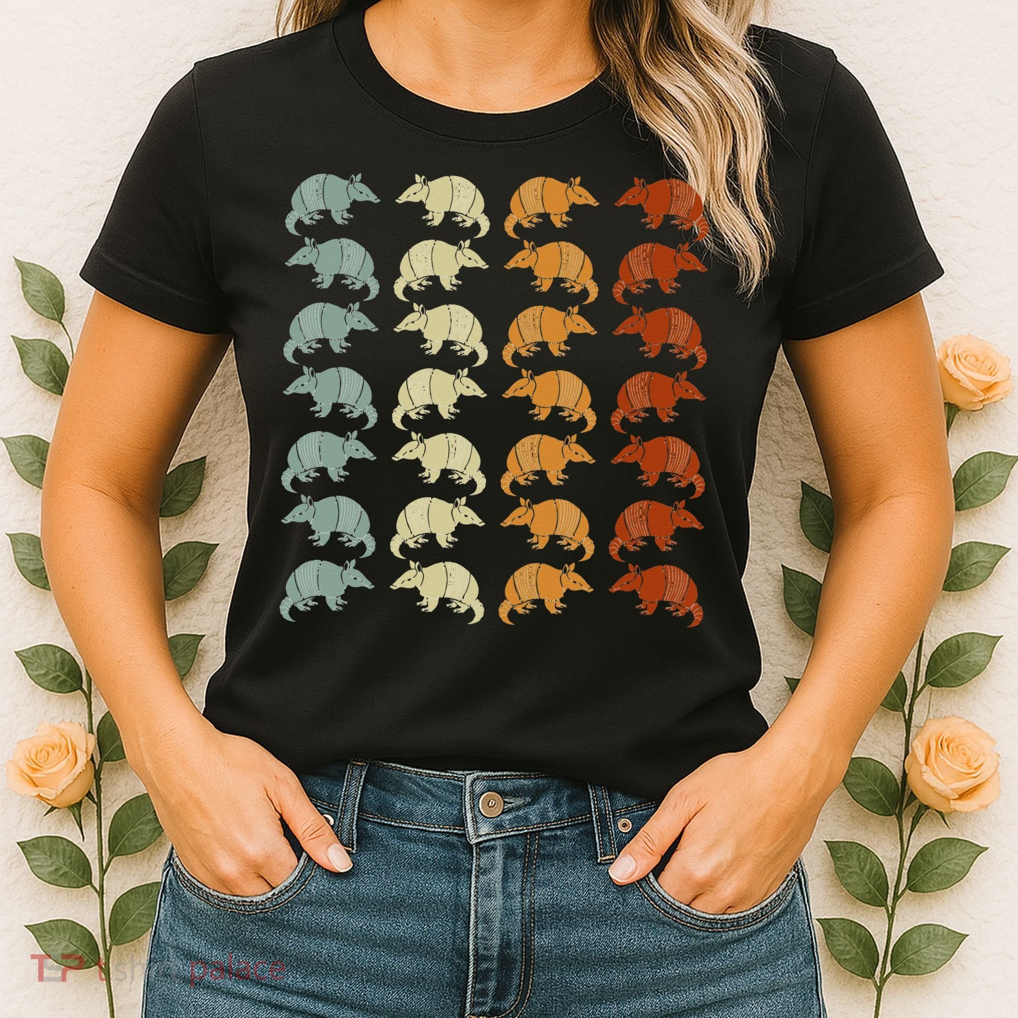 Retro Wild Nature Armadillo Lover Animal Armadillo Women's T-Shirt
