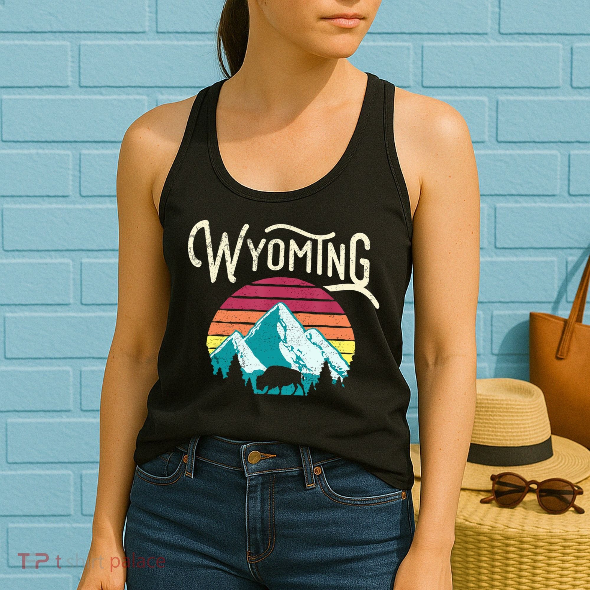 Retro Wyoming, WY Mountains State Wildlife Gift Women's Tank Top