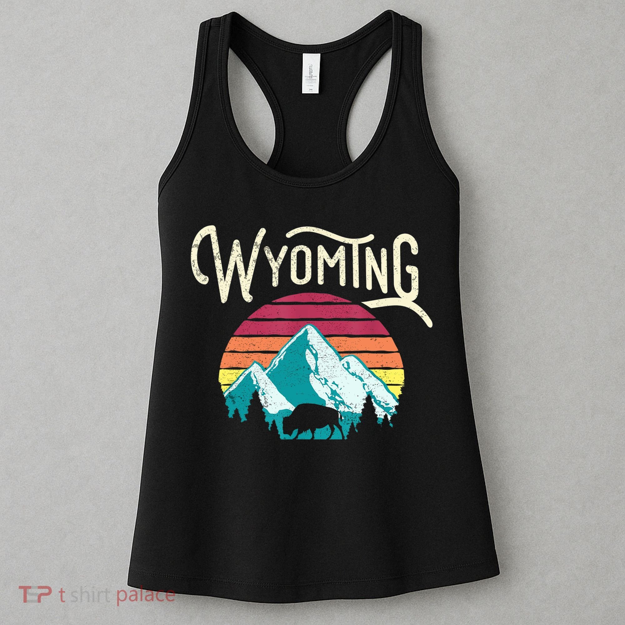 Retro Wyoming, WY Mountains State Wildlife Gift Women's Tank Top