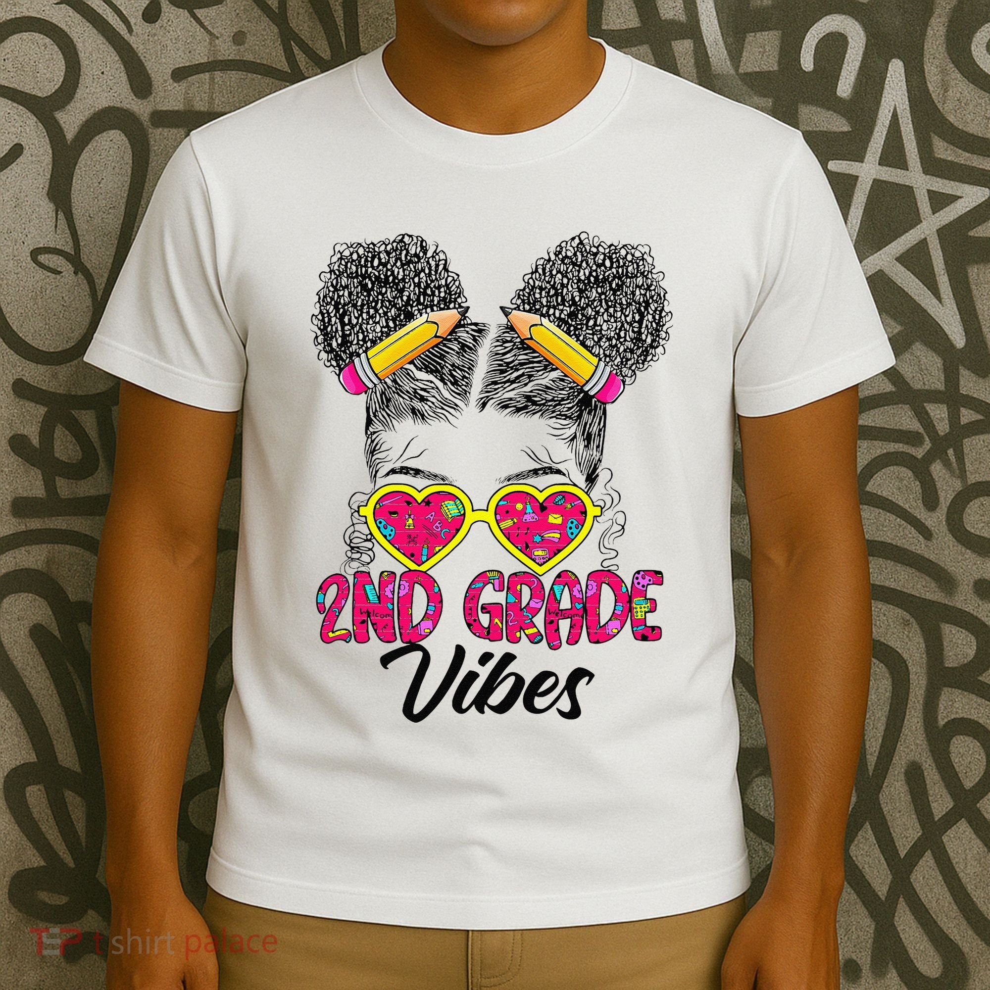 Second 2nd Grade Vibes Messy Bun Back To School Afro T-Shirt