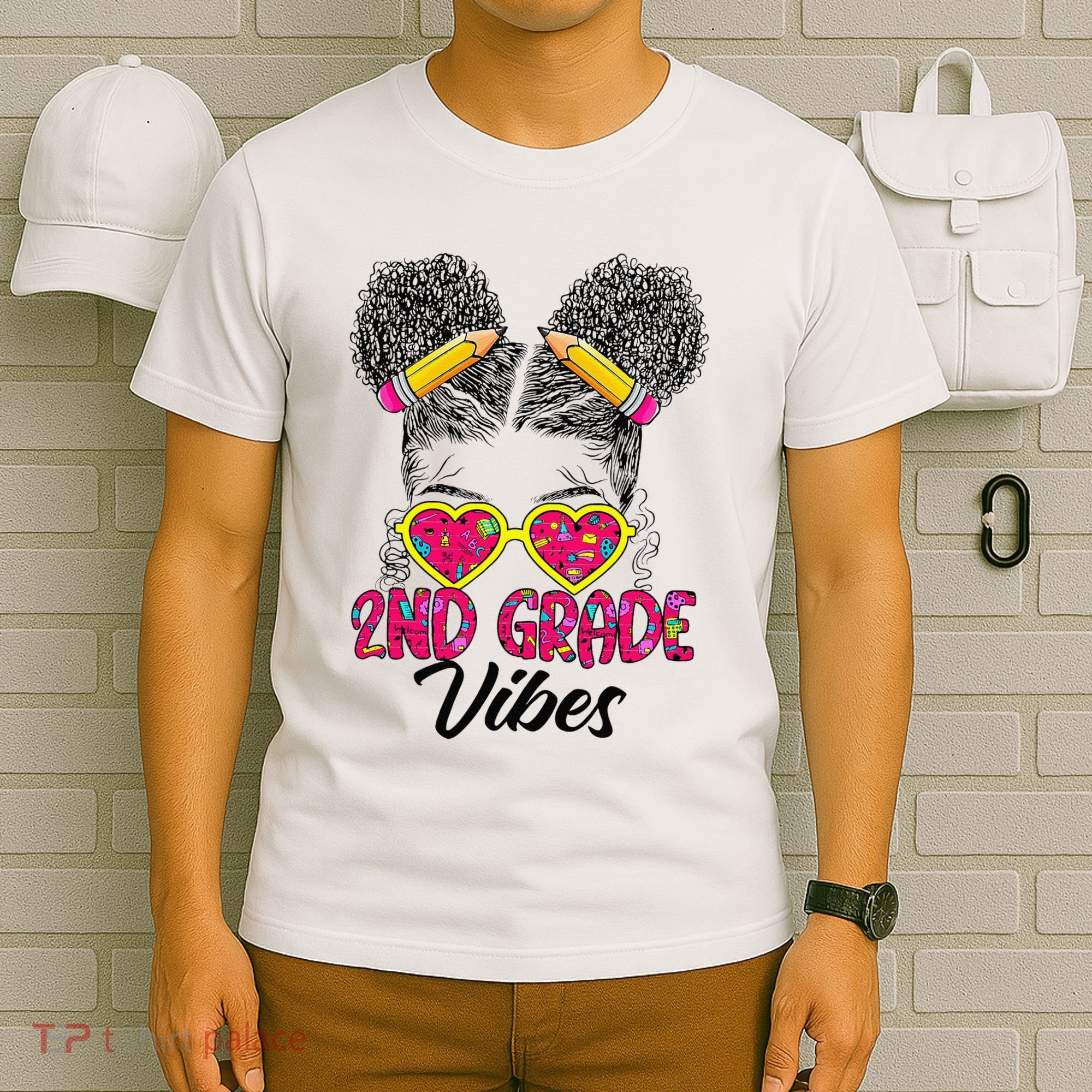 Second 2nd Grade Vibes Messy Bun Back To School Afro T-Shirt