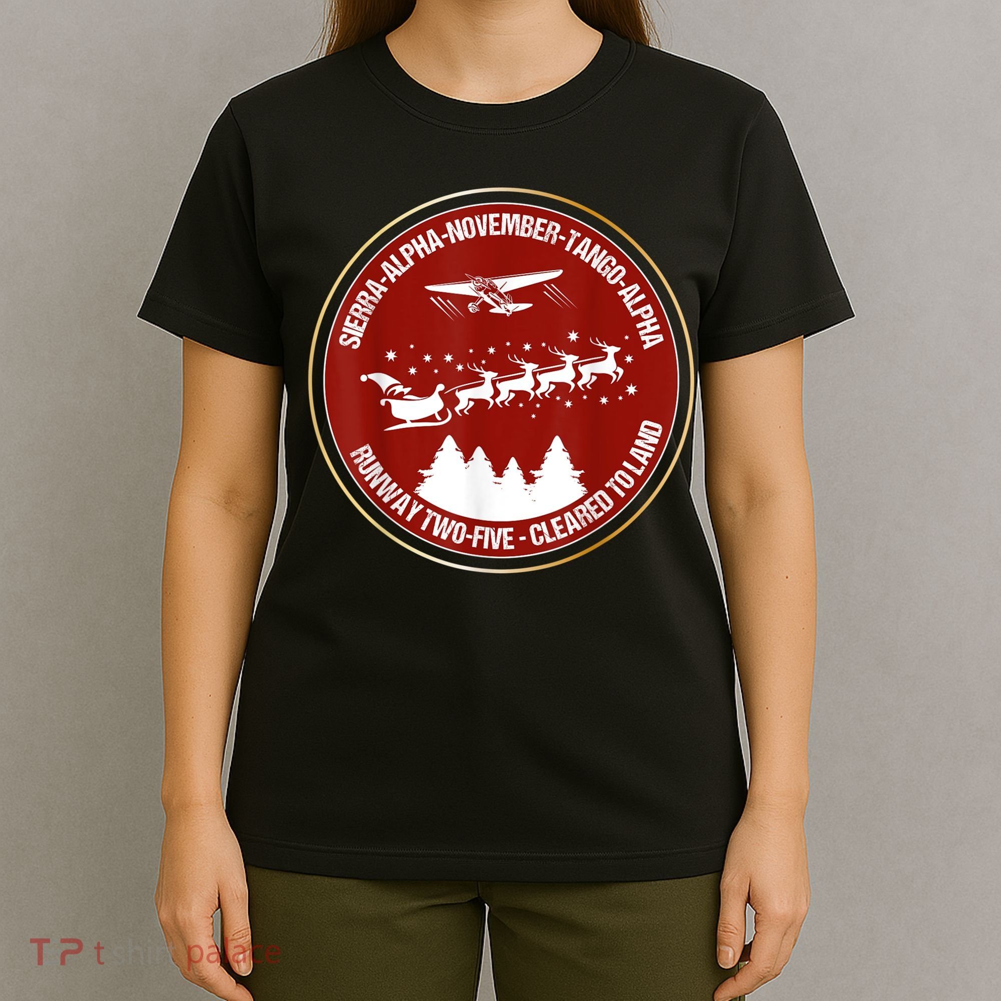 Santa Airlines Aviation Holiday Retro Pilot Christmas T-Shirt