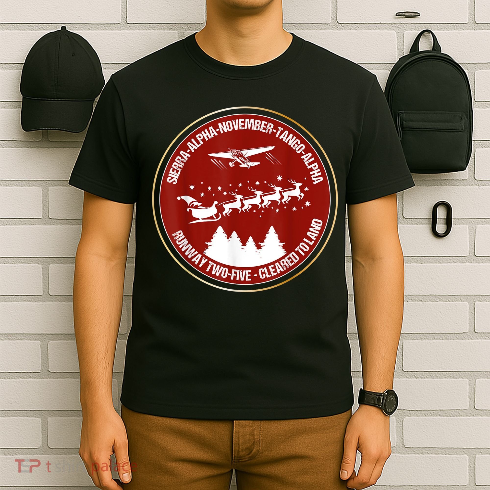 Santa Airlines Aviation Holiday Retro Pilot Christmas T-Shirt