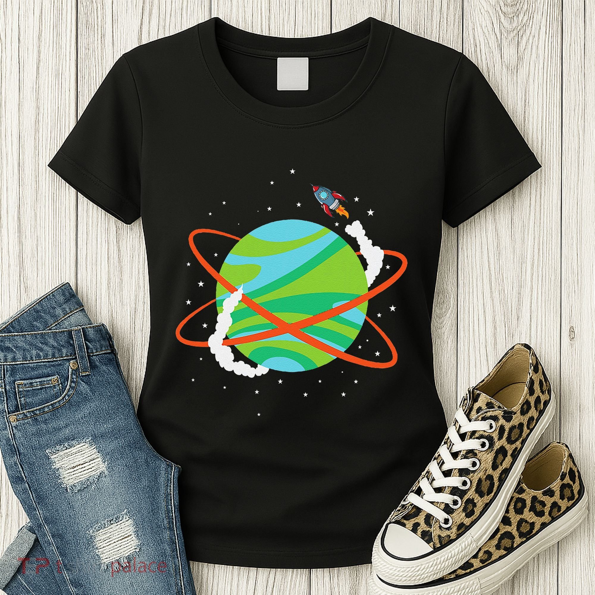 Spacecraft Approaching A Distant Exoplanet Women's T-Shirt