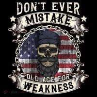 Skull American Flag Dont Ever Mistake Old Age For Weakness Women's Hoodie thumb 2