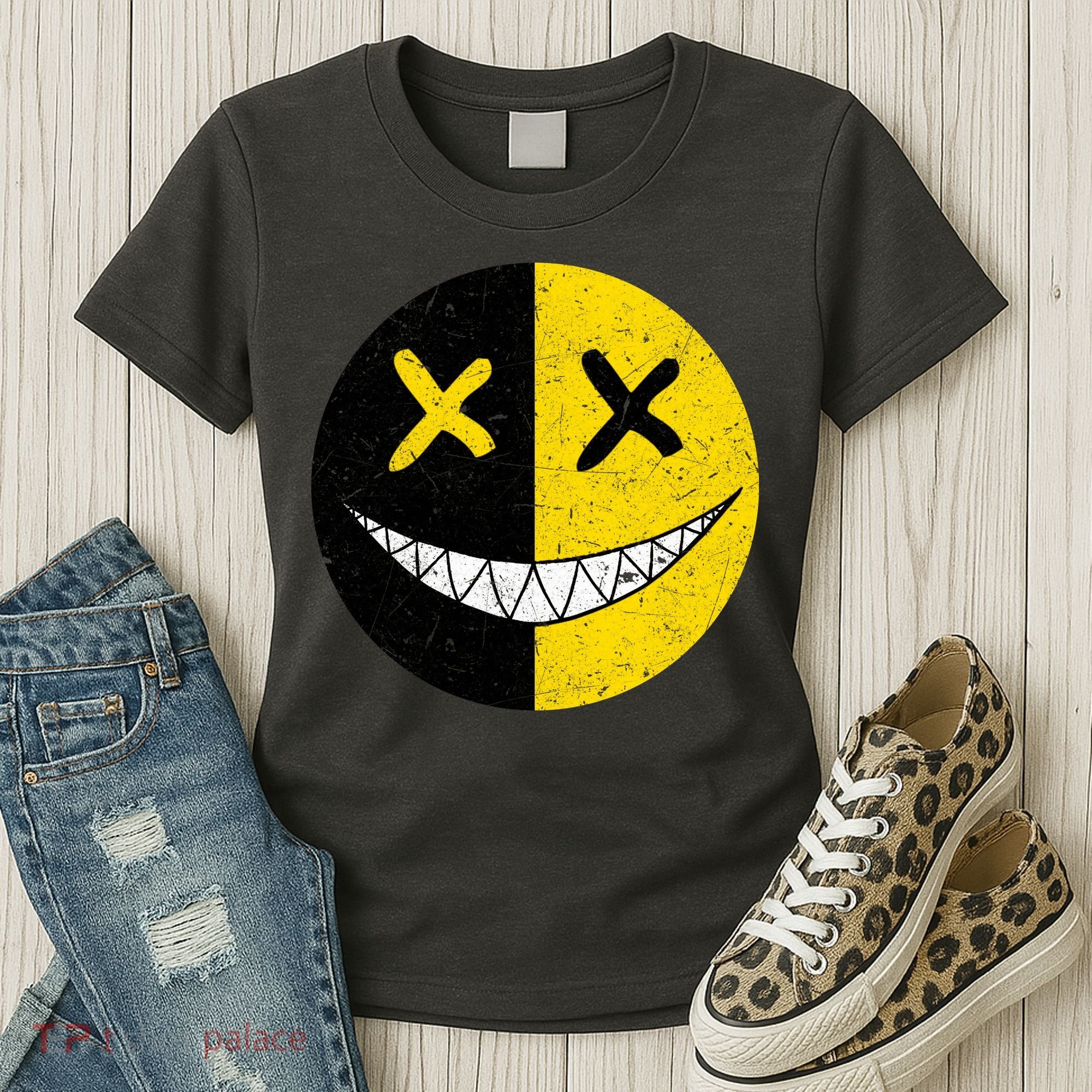 Street Abstract Graffiti Smile X Face Women's T-Shirt