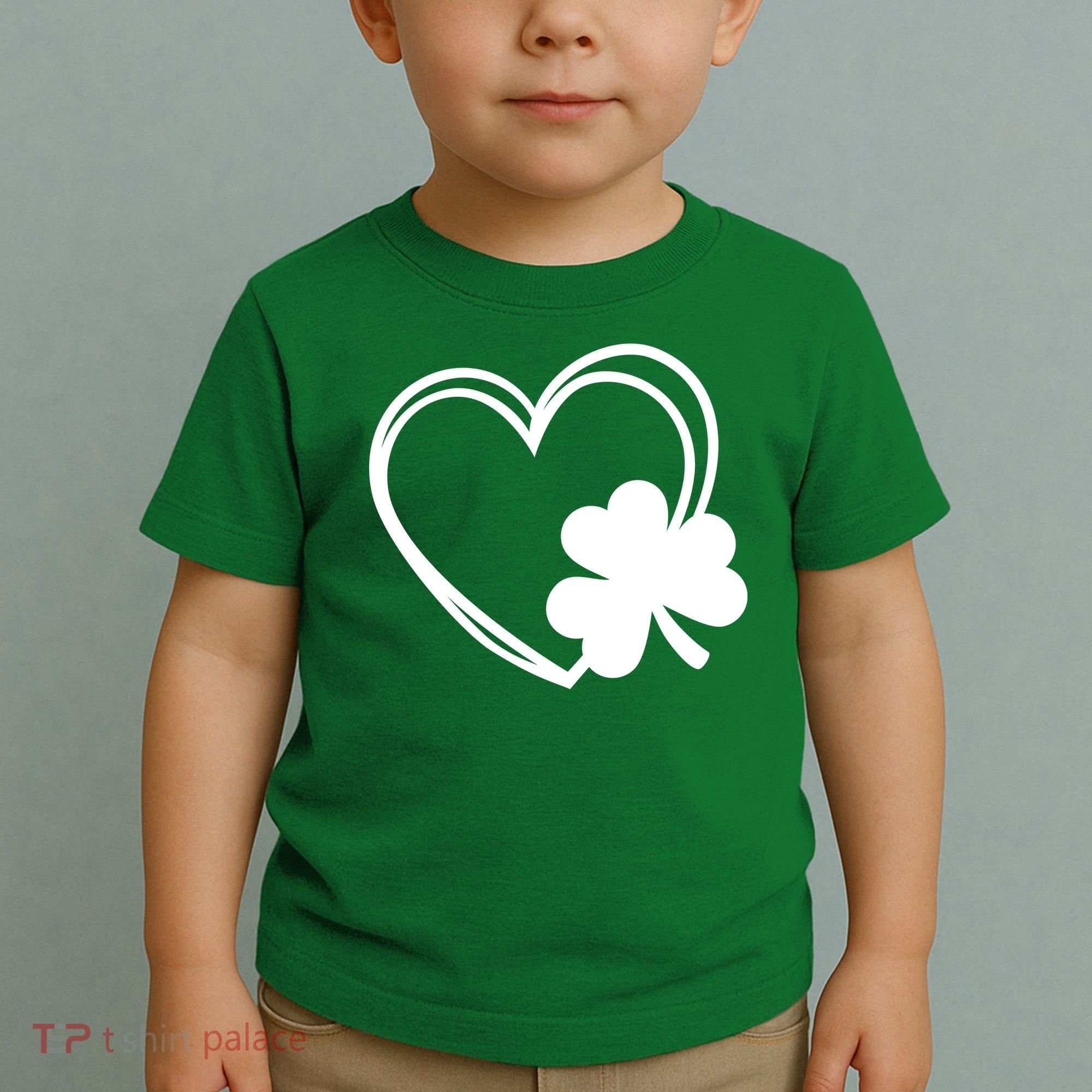 Shamrock And Hand Drawn Heart St Patty's Day St Patricks Day Toddler T-Shirt