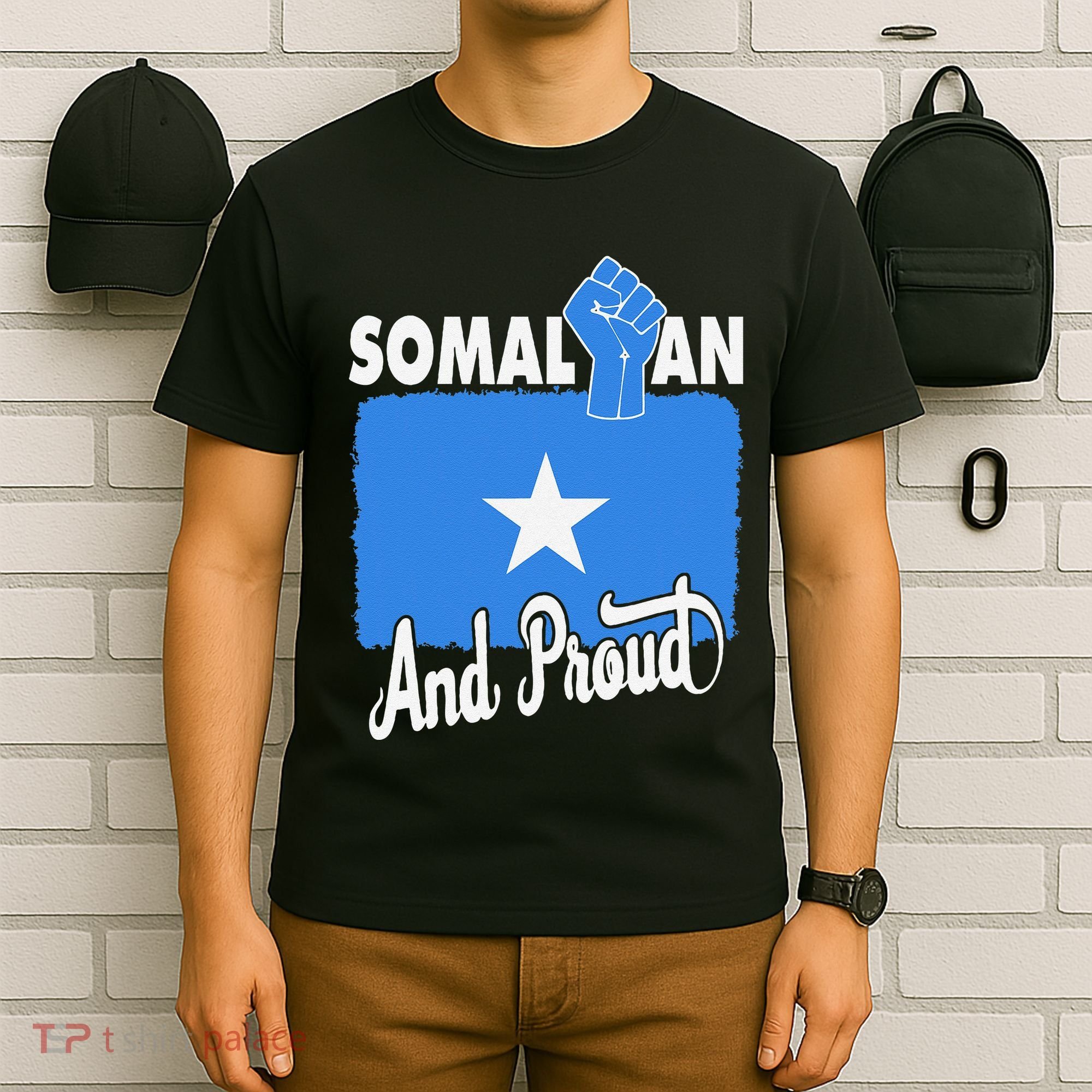Somalian And Proud Love Somalia With Somalia Flag Fist T-Shirt