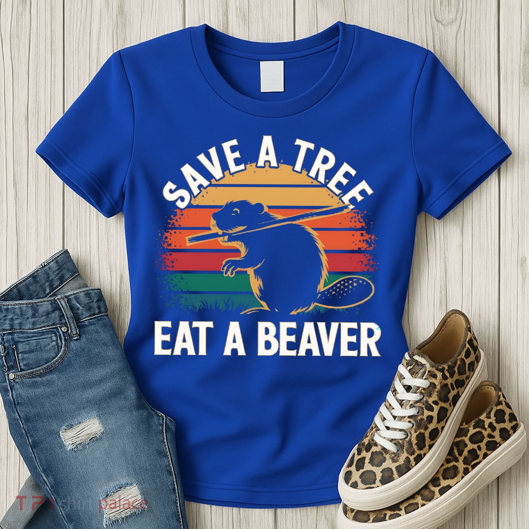 Save A Tree Eat A Beaver Cute Funny Nature Cute Gift Women's T-Shirt