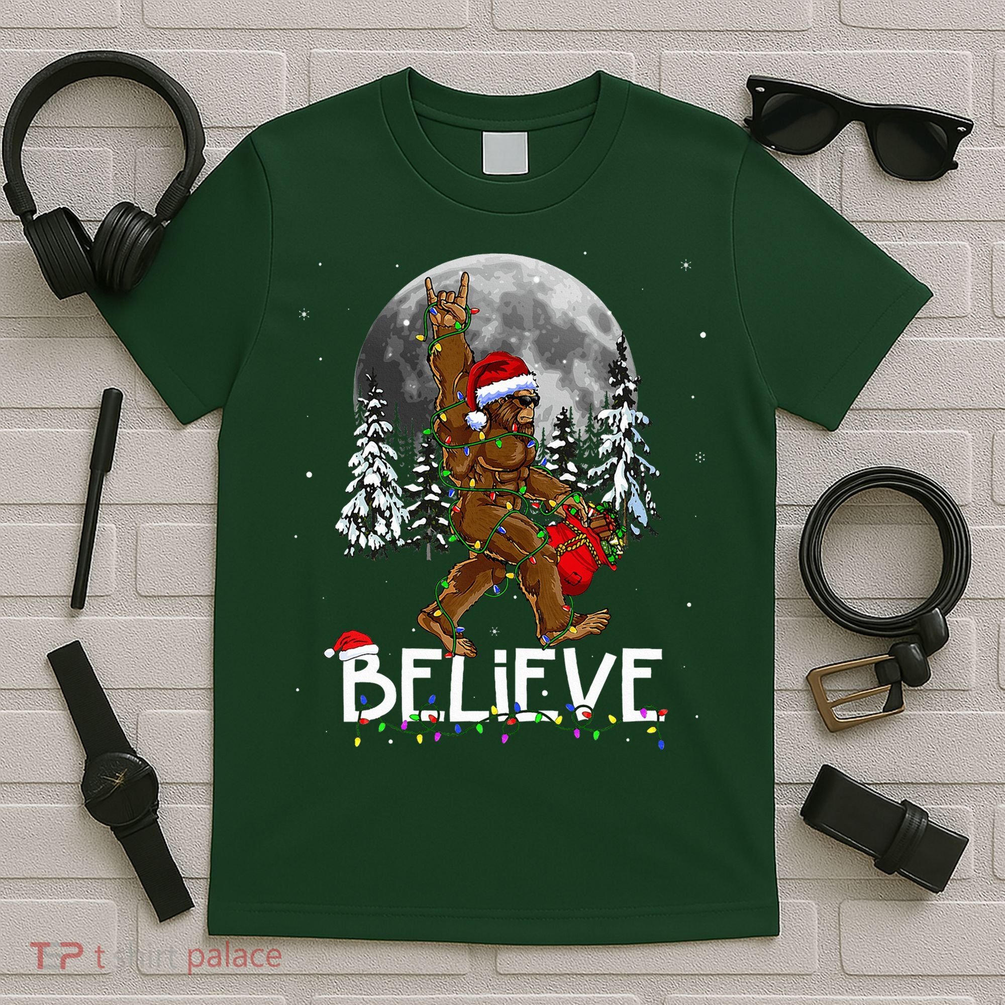 Santa Bigfoot Christmas Sasquatch Believe T-Shirt