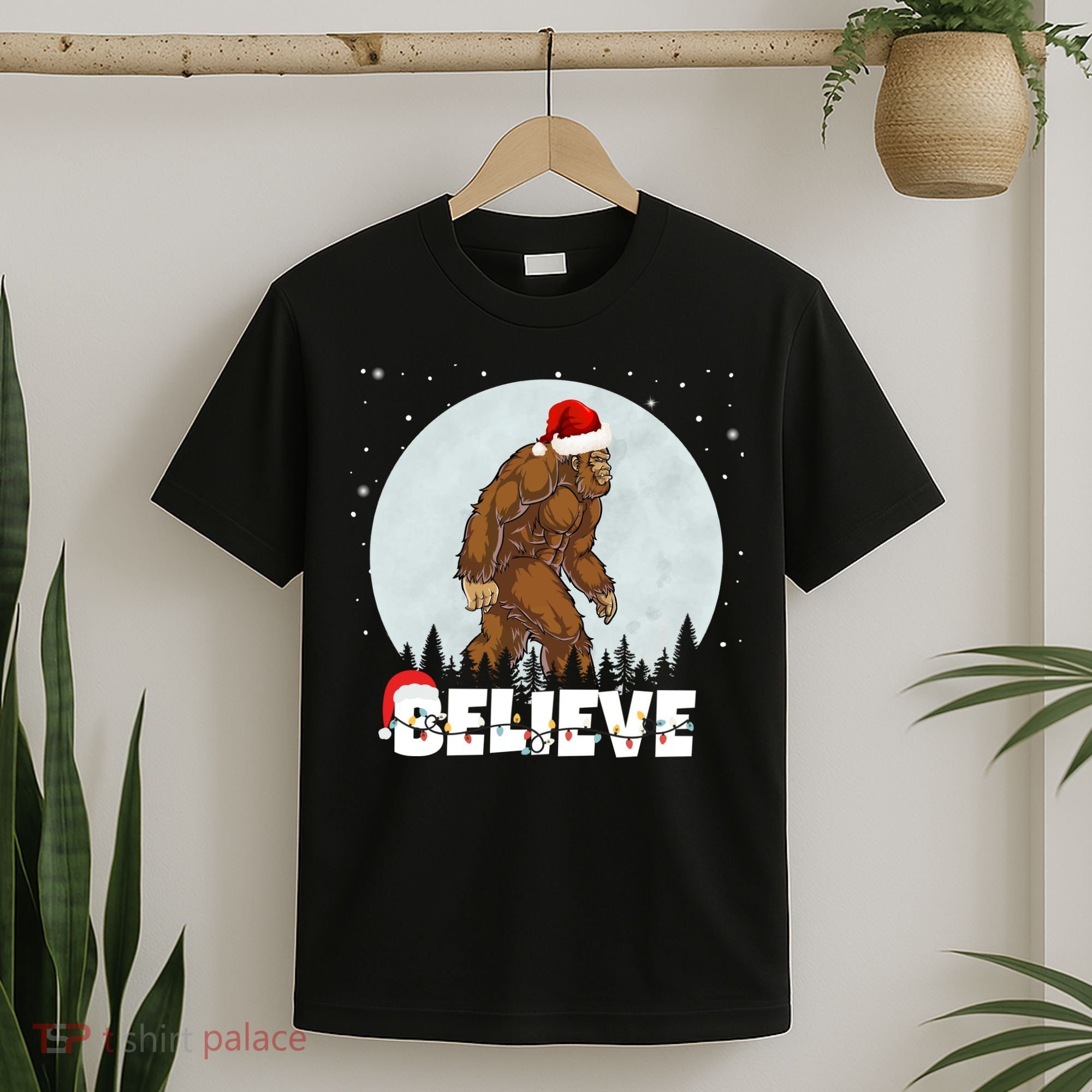 Santa Bigfoot Christmas Rock Funny Sasquatch Believe T-Shirt