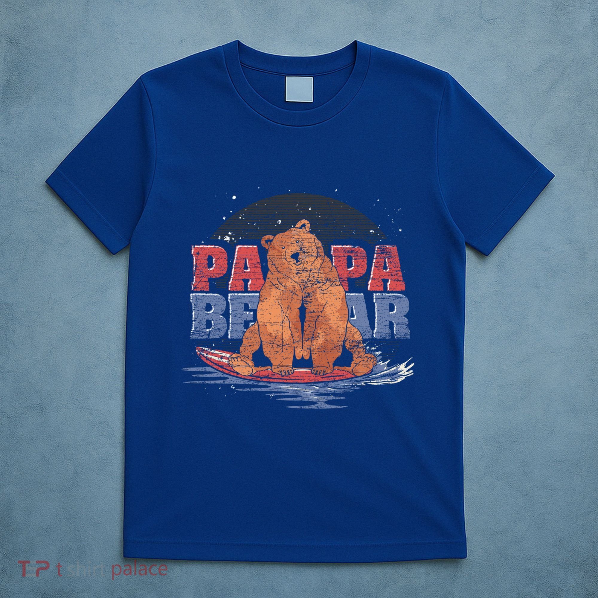 Surfing Bear Family Dad Cute Animal Daddy Papa Bear Gift T-Shirt