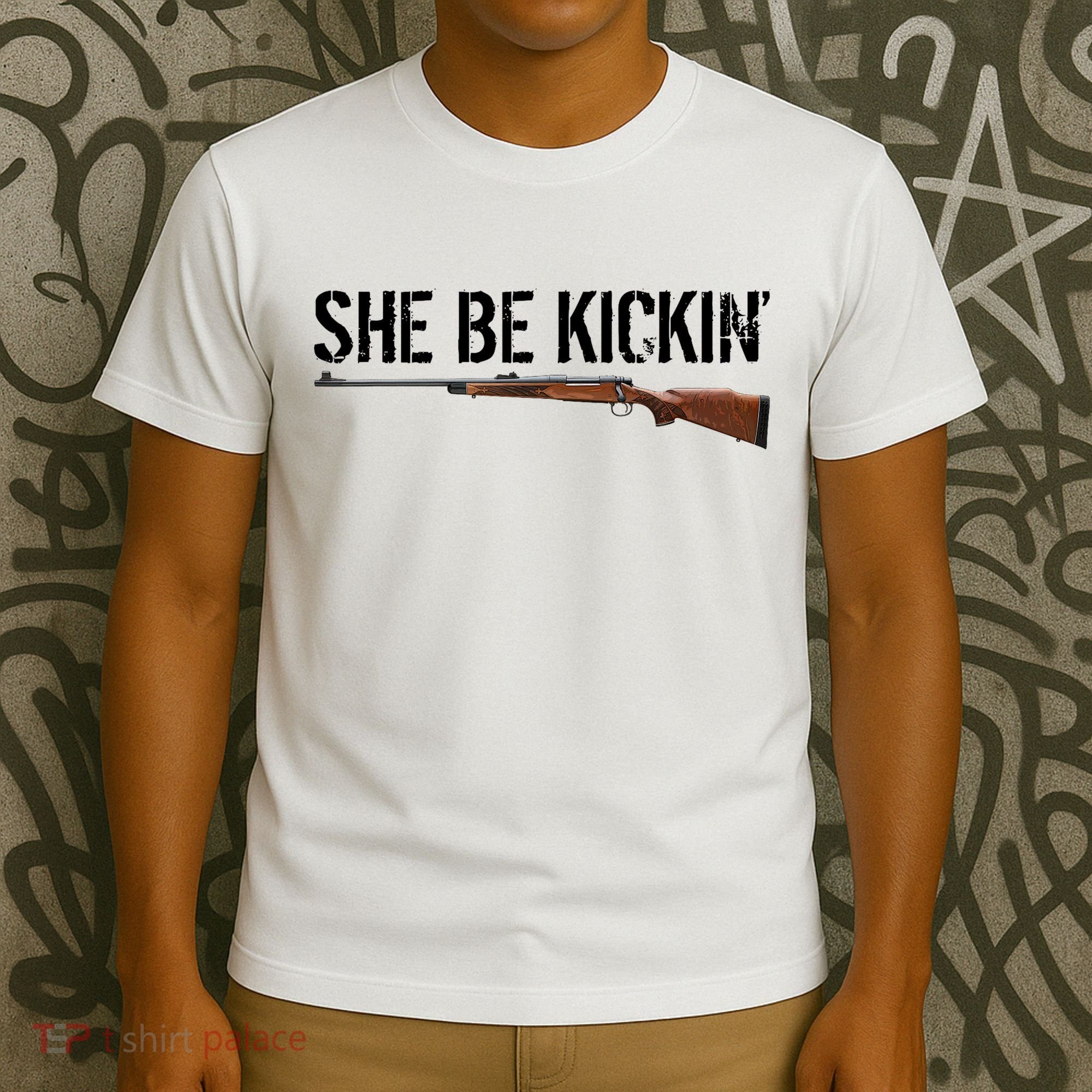 She Be Kickin Guns Saying Cool Hot Women Lady T-Shirt