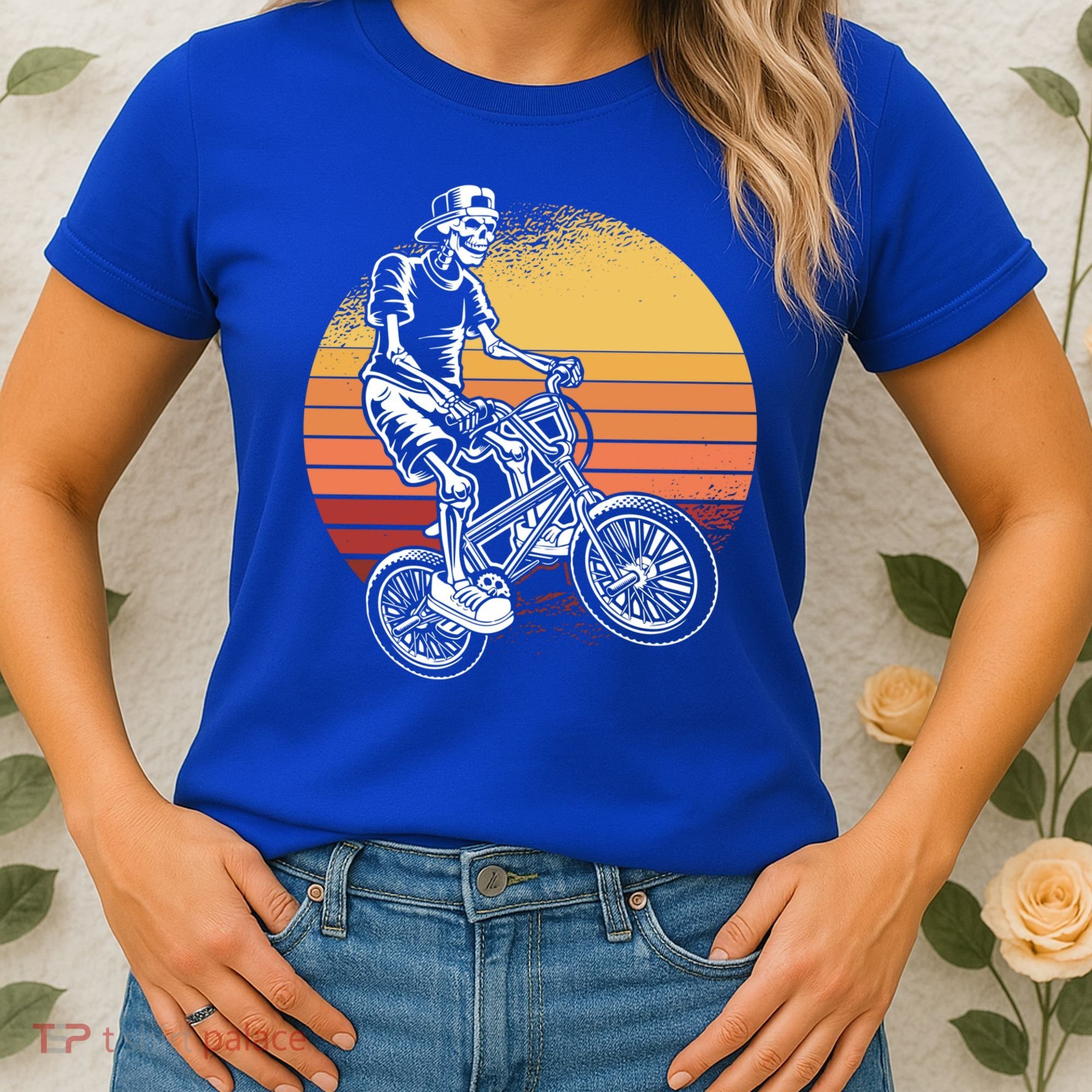 Skeleton Biking Lazy Halloween Costume Retro Bicycle Cute Gift Women's T-Shirt