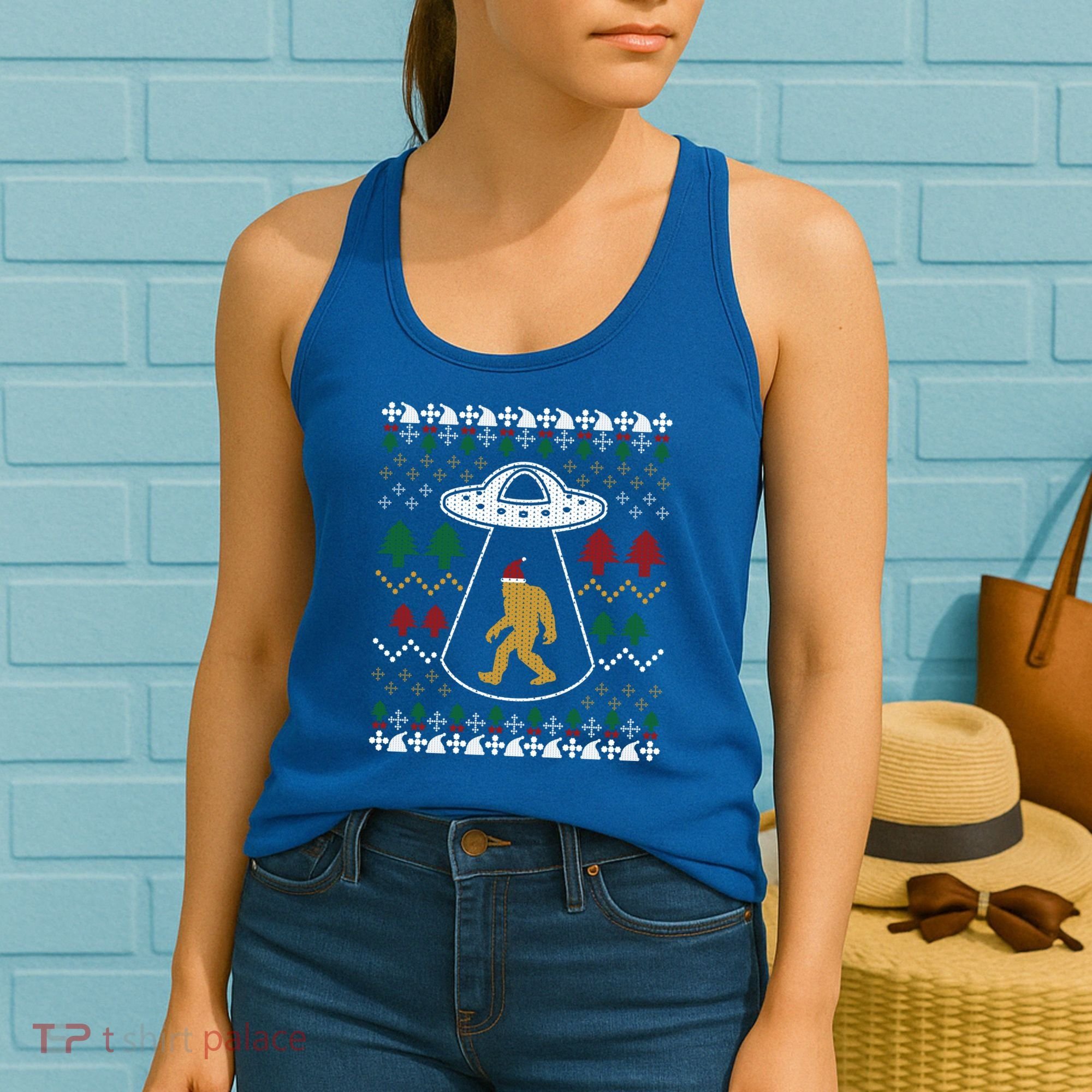 Santa Claus Bigfoot Ufo Sasquatch Ugly Christmas Sweater Gift Women's Tank Top