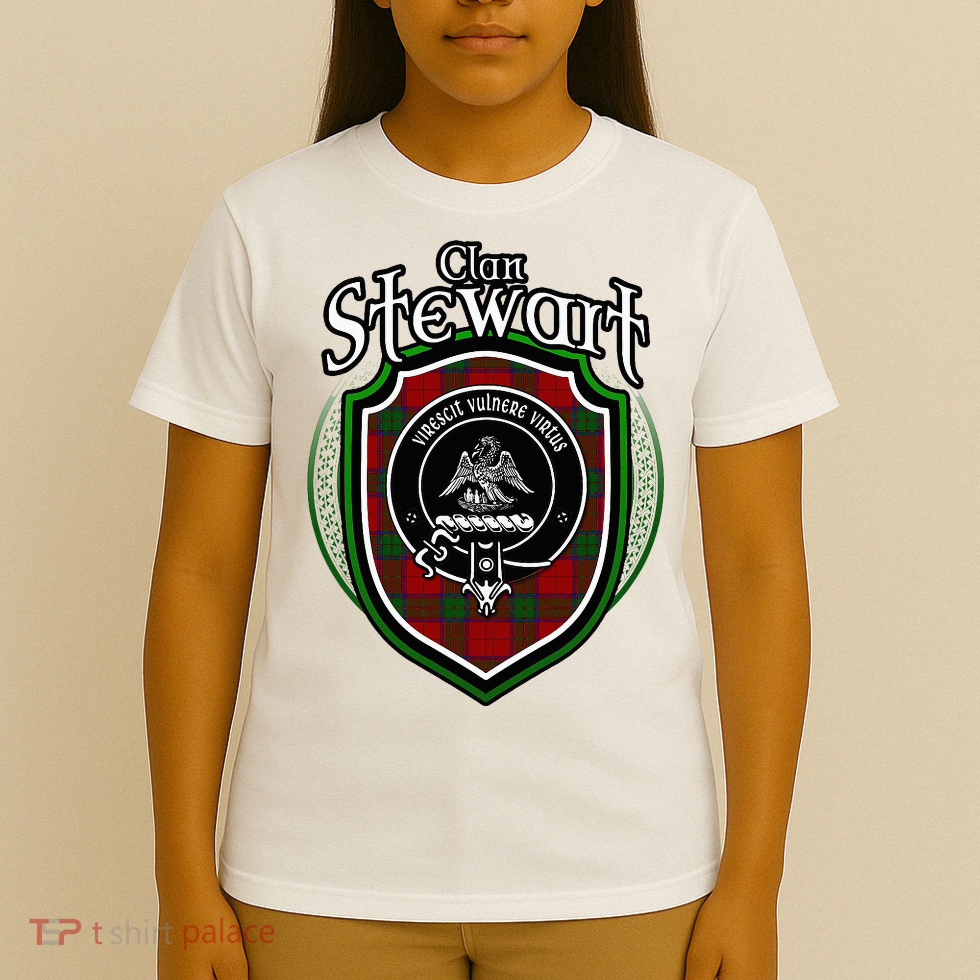 Stewart Clan Crest Scottish Clan Stewart Family Badge T-Shirt