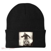 Selfie Cat Finds Bigfoot Sasquatch Funny Cat Bigfoot Photo Beanie thumb 0