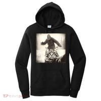 Selfie Cat Finds Bigfoot Sasquatch Funny Cat Bigfoot Photo Women's Hoodie thumb 0
